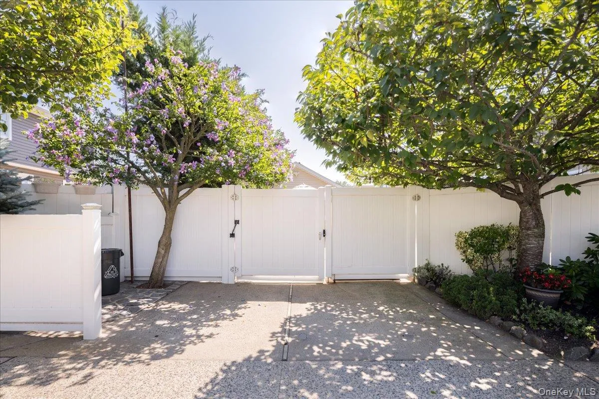 714 Wyckoff Avenue, Hempstead, NY, 3 Bedrooms Bedrooms, 6 Rooms Rooms,2 BathroomsBathrooms,Residential,For Rent,Wyckoff,0,1030806 714 Wyckoff Avenue, Hempstead, NY, 3 Bedrooms Bedrooms, 6 Rooms Rooms,2 BathroomsBathrooms,Residential,For Rent,Wyckoff,0,1030806