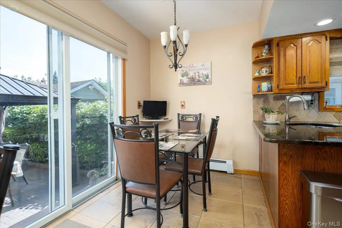 714 Wyckoff Avenue, Hempstead, NY, 3 Bedrooms Bedrooms, 6 Rooms Rooms,2 BathroomsBathrooms,Residential,For Rent,Wyckoff,0,1030806 714 Wyckoff Avenue, Hempstead, NY, 3 Bedrooms Bedrooms, 6 Rooms Rooms,2 BathroomsBathrooms,Residential,For Rent,Wyckoff,0,1030806