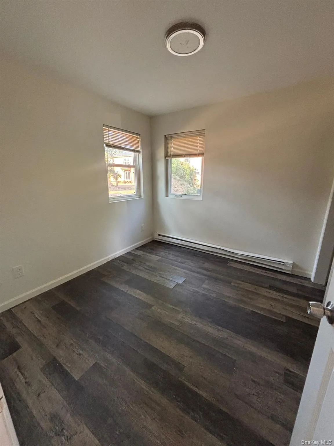 652 Bayview Avenue, Brookhaven, NY, 3 Bedrooms Bedrooms, 5 Rooms Rooms,1 BathroomBathrooms,Residential Lease,For Rent,Bayview,0,1030812 652 Bayview Avenue, Brookhaven, NY, 3 Bedrooms Bedrooms, 5 Rooms Rooms,1 BathroomBathrooms,Residential Lease,For Rent,Bayview,0,1030812