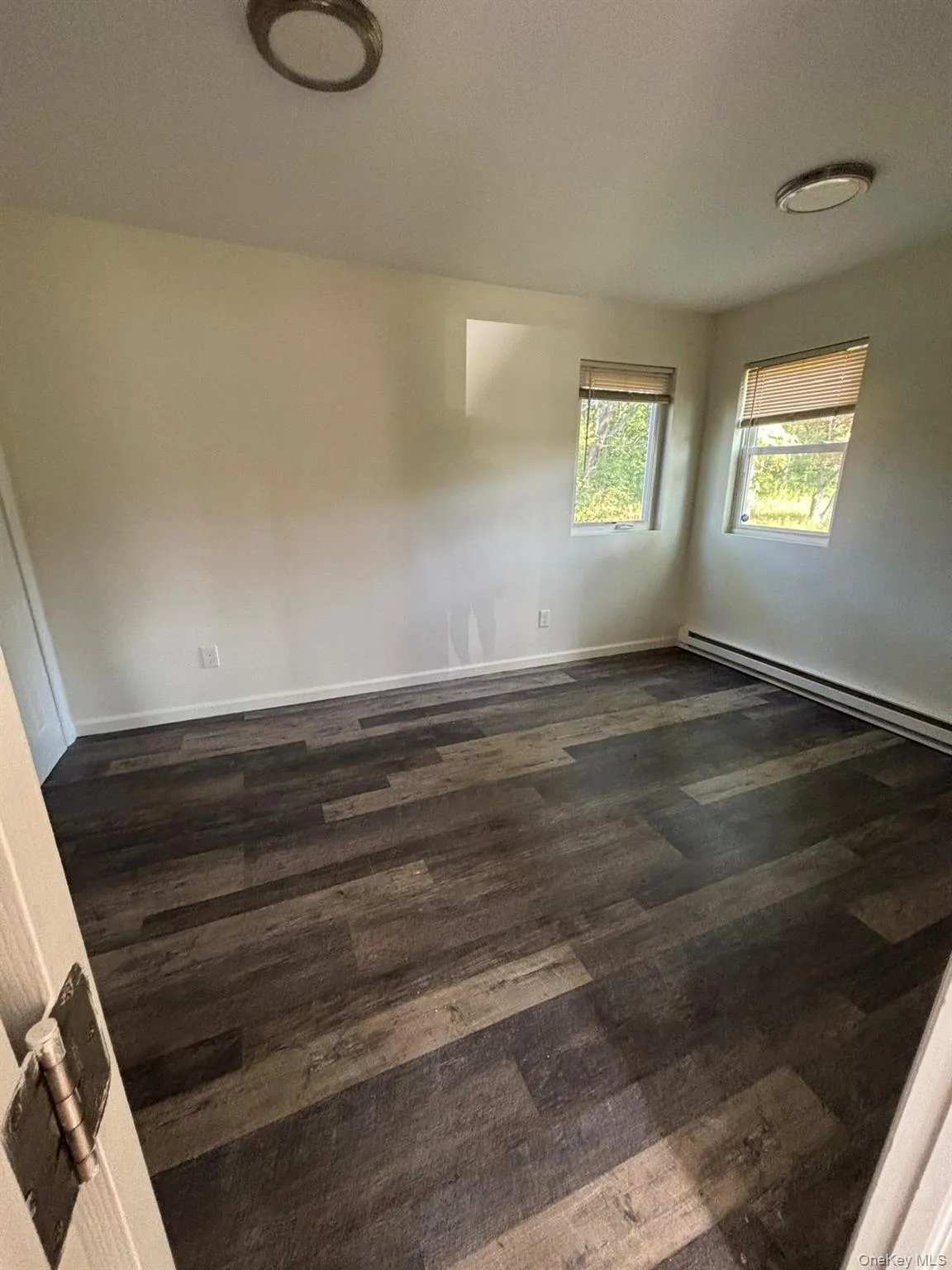 652 Bayview Avenue, Brookhaven, NY, 3 Bedrooms Bedrooms, 5 Rooms Rooms,1 BathroomBathrooms,Residential Lease,For Rent,Bayview,0,1030812 652 Bayview Avenue, Brookhaven, NY, 3 Bedrooms Bedrooms, 5 Rooms Rooms,1 BathroomBathrooms,Residential Lease,For Rent,Bayview,0,1030812