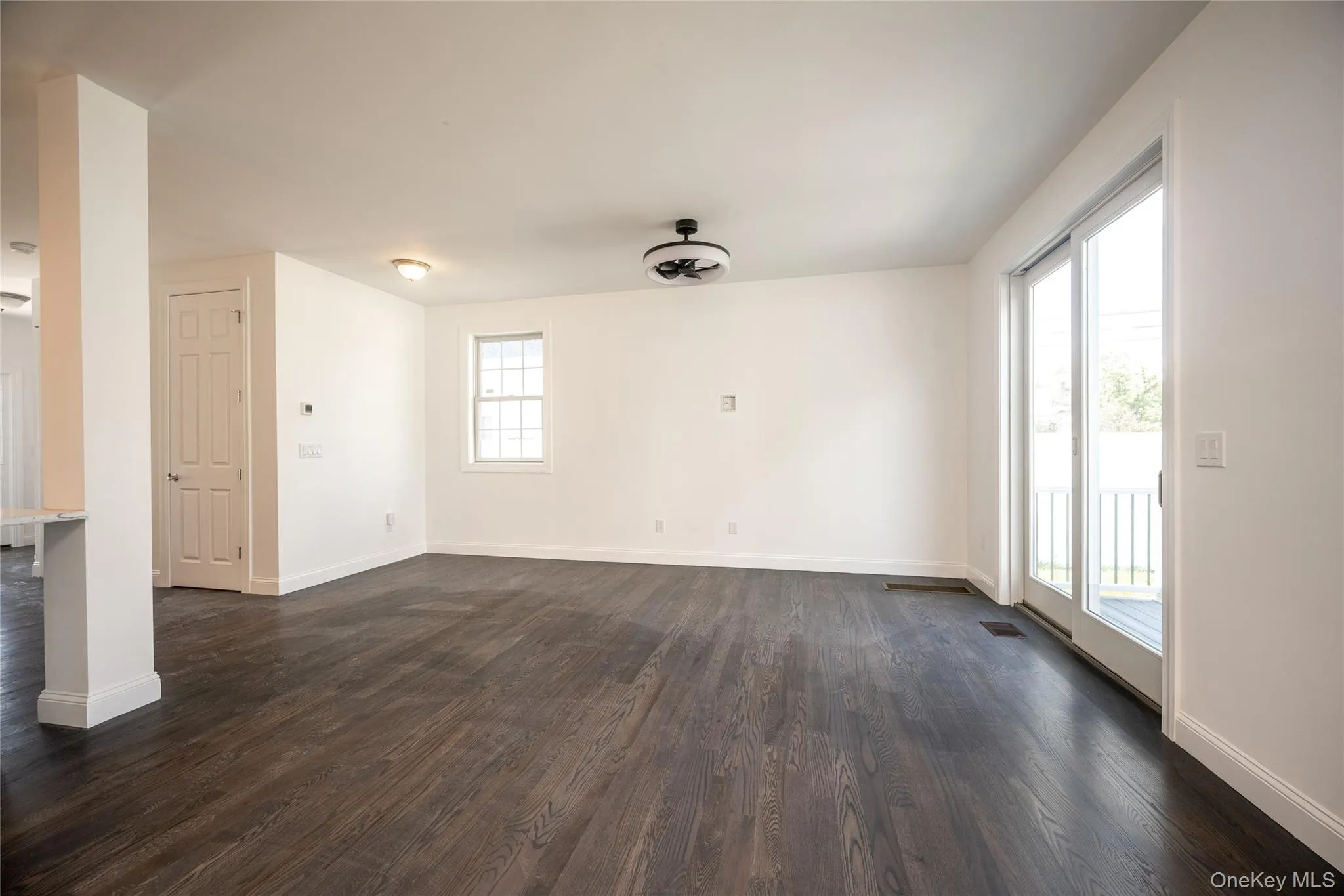 201 A Elm Street, New Rochelle, NY, 3 Bedrooms Bedrooms, 6 Rooms Rooms,2 BathroomsBathrooms,Residential,For Rent,Elm,0,1030814 201 A Elm Street, New Rochelle, NY, 3 Bedrooms Bedrooms, 6 Rooms Rooms,2 BathroomsBathrooms,Residential,For Rent,Elm,0,1030814