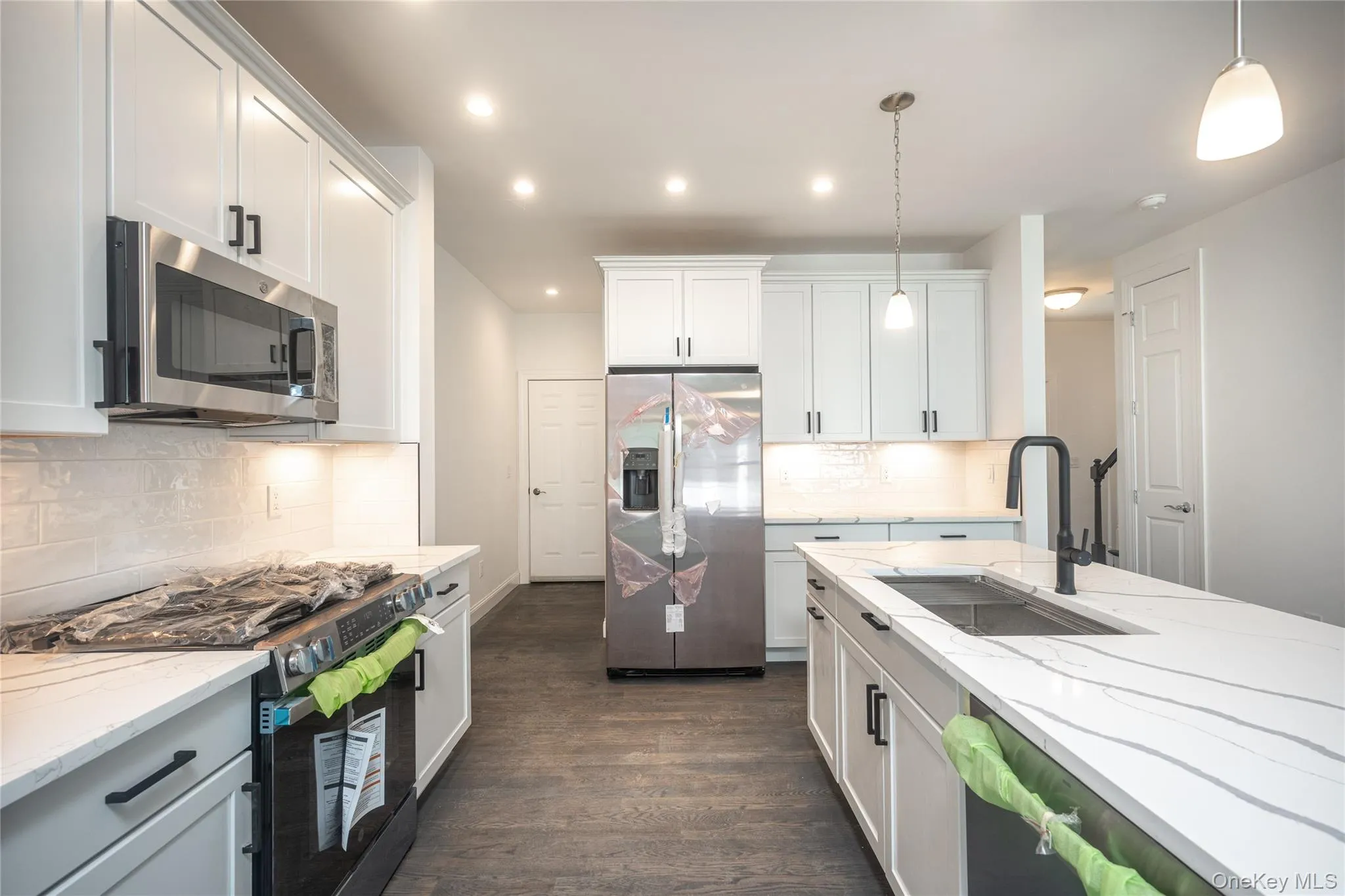 Kitchen open floor plans opens up to Living room and Dining room Kitchen open floor plans opens up to Living room and Dining room