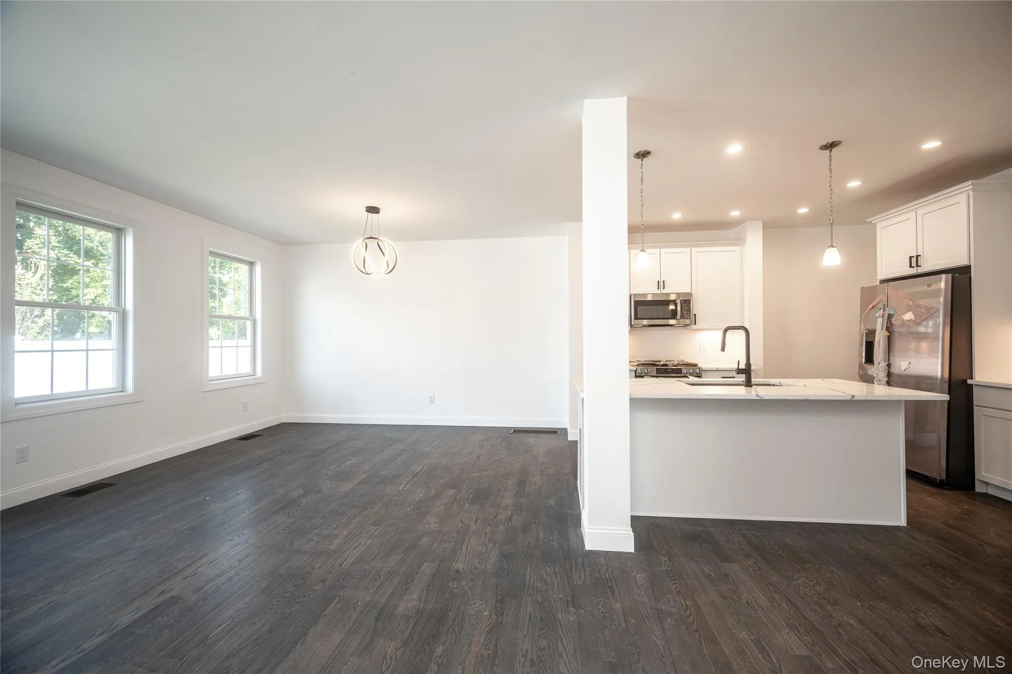 201 A Elm Street, New Rochelle, NY, 3 Bedrooms Bedrooms, 6 Rooms Rooms,2 BathroomsBathrooms,Residential,For Rent,Elm,0,1030814 201 A Elm Street, New Rochelle, NY, 3 Bedrooms Bedrooms, 6 Rooms Rooms,2 BathroomsBathrooms,Residential,For Rent,Elm,0,1030814