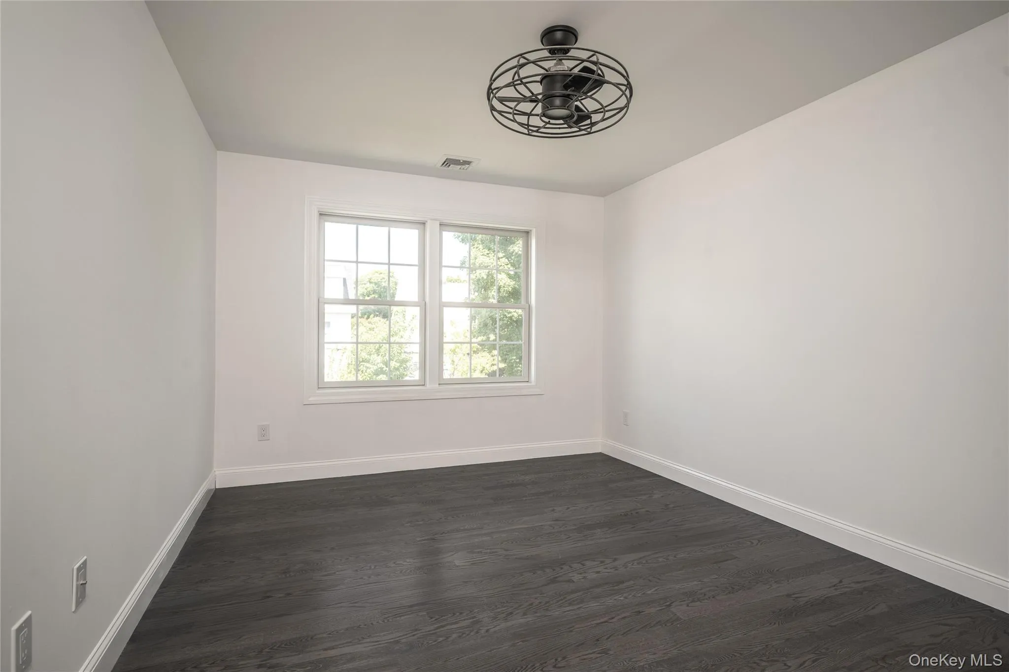 2nd Bedroom 2nd Bedroom