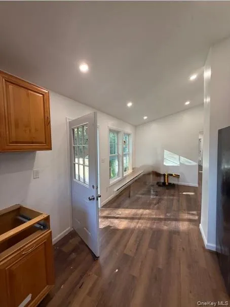 82 High Rock Road, New Baltimore, NY, 3 Bedrooms Bedrooms, 6 Rooms Rooms,2 BathroomsBathrooms,Residential,For Rent,High Rock,0,1030817 82 High Rock Road, New Baltimore, NY, 3 Bedrooms Bedrooms, 6 Rooms Rooms,2 BathroomsBathrooms,Residential,For Rent,High Rock,0,1030817