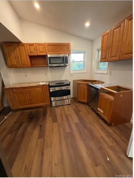 82 High Rock Road, New Baltimore, NY, 3 Bedrooms Bedrooms, 6 Rooms Rooms,2 BathroomsBathrooms,Residential,For Rent,High Rock,0,1030817 82 High Rock Road, New Baltimore, NY, 3 Bedrooms Bedrooms, 6 Rooms Rooms,2 BathroomsBathrooms,Residential,For Rent,High Rock,0,1030817