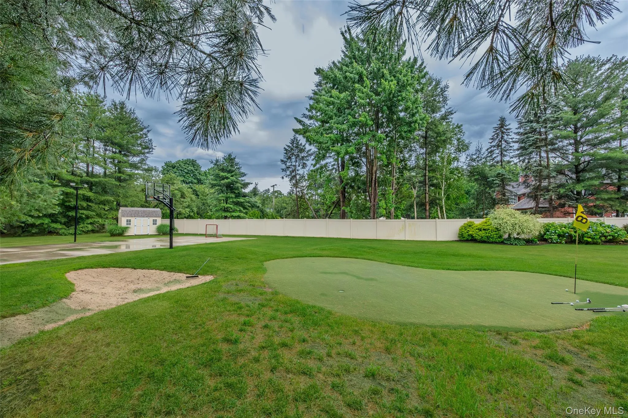 56 Sage Hollow Court, Huntington, NY, 5 Bedrooms Bedrooms, 11 Rooms Rooms,3 BathroomsBathrooms,Residential,For Rent,Sage Hollow,0,1030819 56 Sage Hollow Court, Huntington, NY, 5 Bedrooms Bedrooms, 11 Rooms Rooms,3 BathroomsBathrooms,Residential,For Rent,Sage Hollow,0,1030819