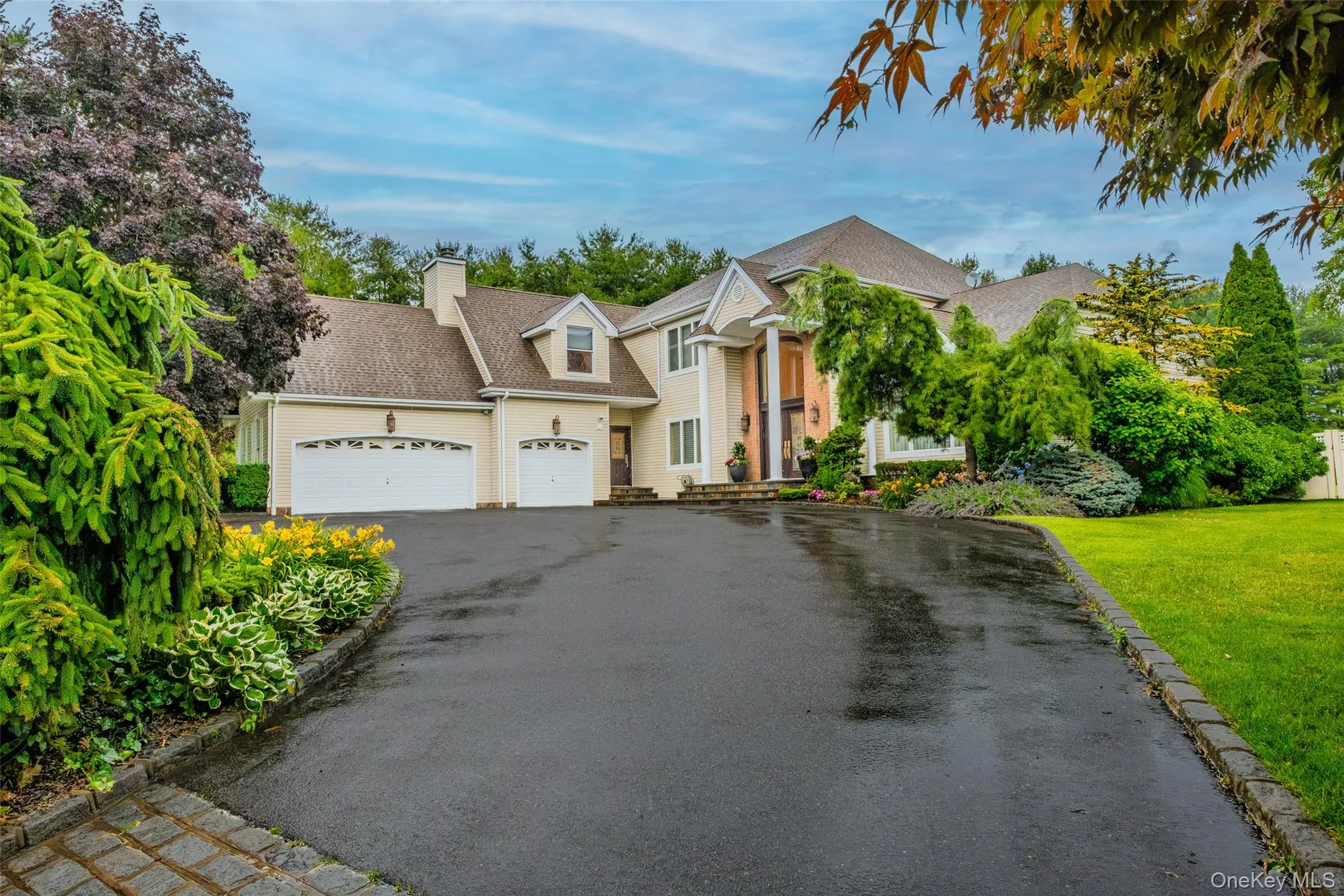 56 Sage Hollow Court, Huntington, NY, 5 Bedrooms Bedrooms, 11 Rooms Rooms,3 BathroomsBathrooms,Residential,For Rent,Sage Hollow,0,1030819 56 Sage Hollow Court, Huntington, NY, 5 Bedrooms Bedrooms, 11 Rooms Rooms,3 BathroomsBathrooms,Residential,For Rent,Sage Hollow,0,1030819