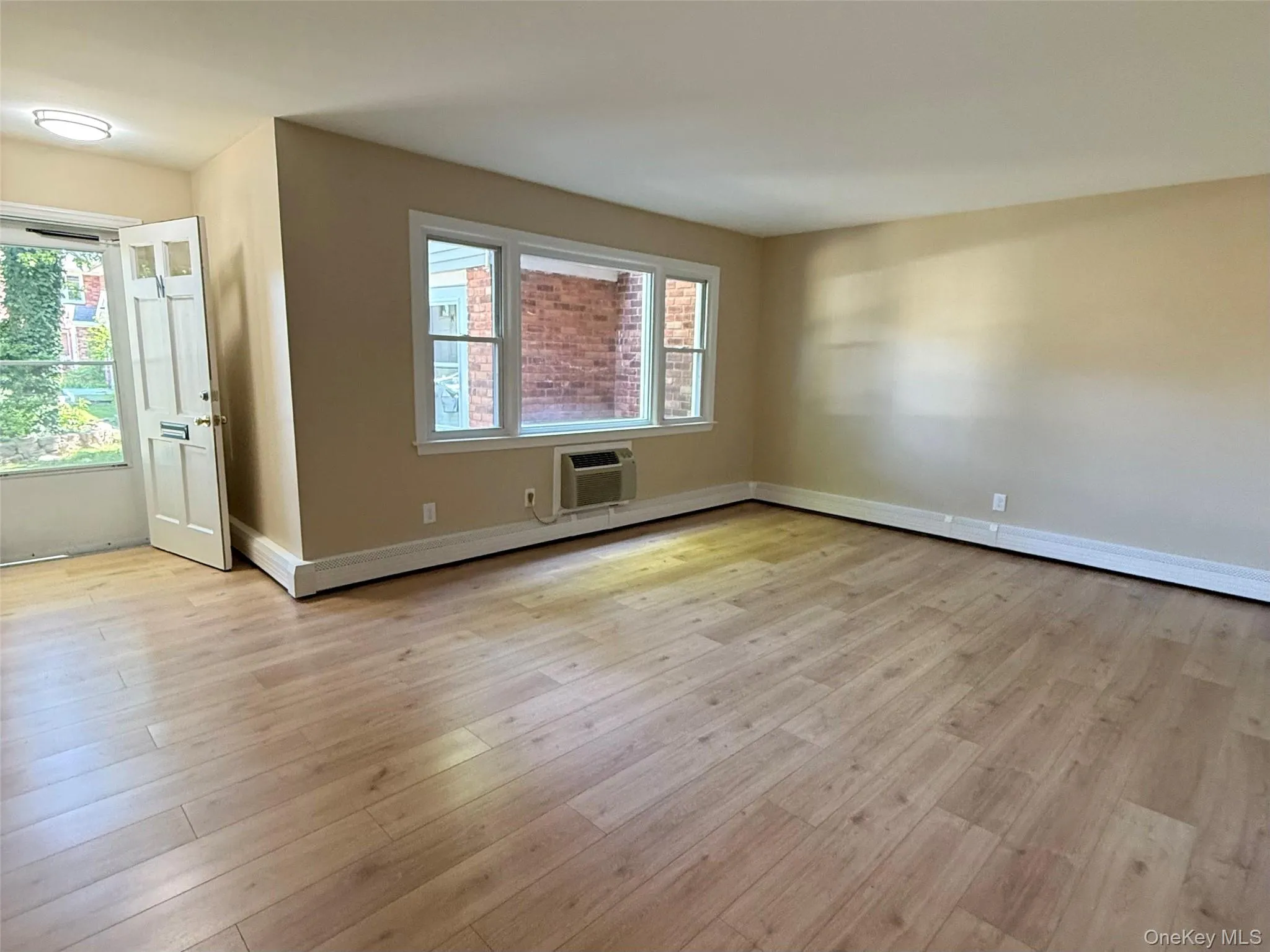 1668 Route 9, Wappinger, NY, 1 Bedroom Bedrooms, 5 Rooms Rooms,1 BathroomBathrooms,Residential,For Rent,Route 9,0,1030820 1668 Route 9, Wappinger, NY, 1 Bedroom Bedrooms, 5 Rooms Rooms,1 BathroomBathrooms,Residential,For Rent,Route 9,0,1030820