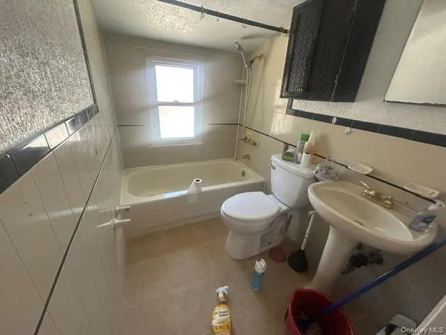 1448 Sweetman Avenue, Hempstead, NY, 2 Bedrooms Bedrooms, 3 Rooms Rooms,1 BathroomBathrooms,Residential Lease,For Rent,Sweetman,0,1030824 1448 Sweetman Avenue, Hempstead, NY, 2 Bedrooms Bedrooms, 3 Rooms Rooms,1 BathroomBathrooms,Residential Lease,For Rent,Sweetman,0,1030824