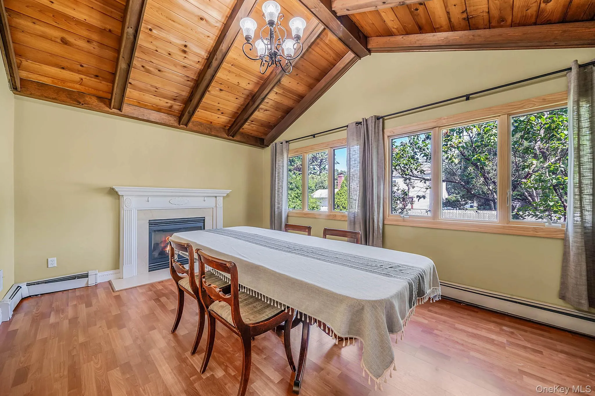 23 Cottage Drive, Brookhaven, NY, 3 Bedrooms Bedrooms, 5 Rooms Rooms,2 BathroomsBathrooms,Residential,For Rent,Cottage,0,1030825 23 Cottage Drive, Brookhaven, NY, 3 Bedrooms Bedrooms, 5 Rooms Rooms,2 BathroomsBathrooms,Residential,For Rent,Cottage,0,1030825