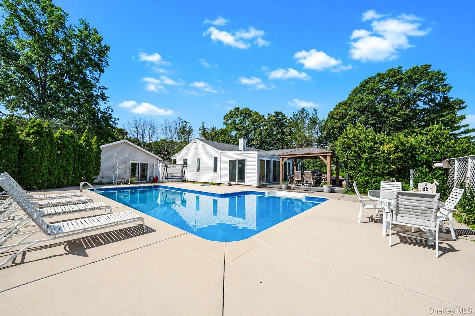 23 Cottage Drive, Brookhaven, NY, 3 Bedrooms Bedrooms, 5 Rooms Rooms,2 BathroomsBathrooms,Residential,For Rent,Cottage,0,1030825 23 Cottage Drive, Brookhaven, NY, 3 Bedrooms Bedrooms, 5 Rooms Rooms,2 BathroomsBathrooms,Residential,For Rent,Cottage,0,1030825