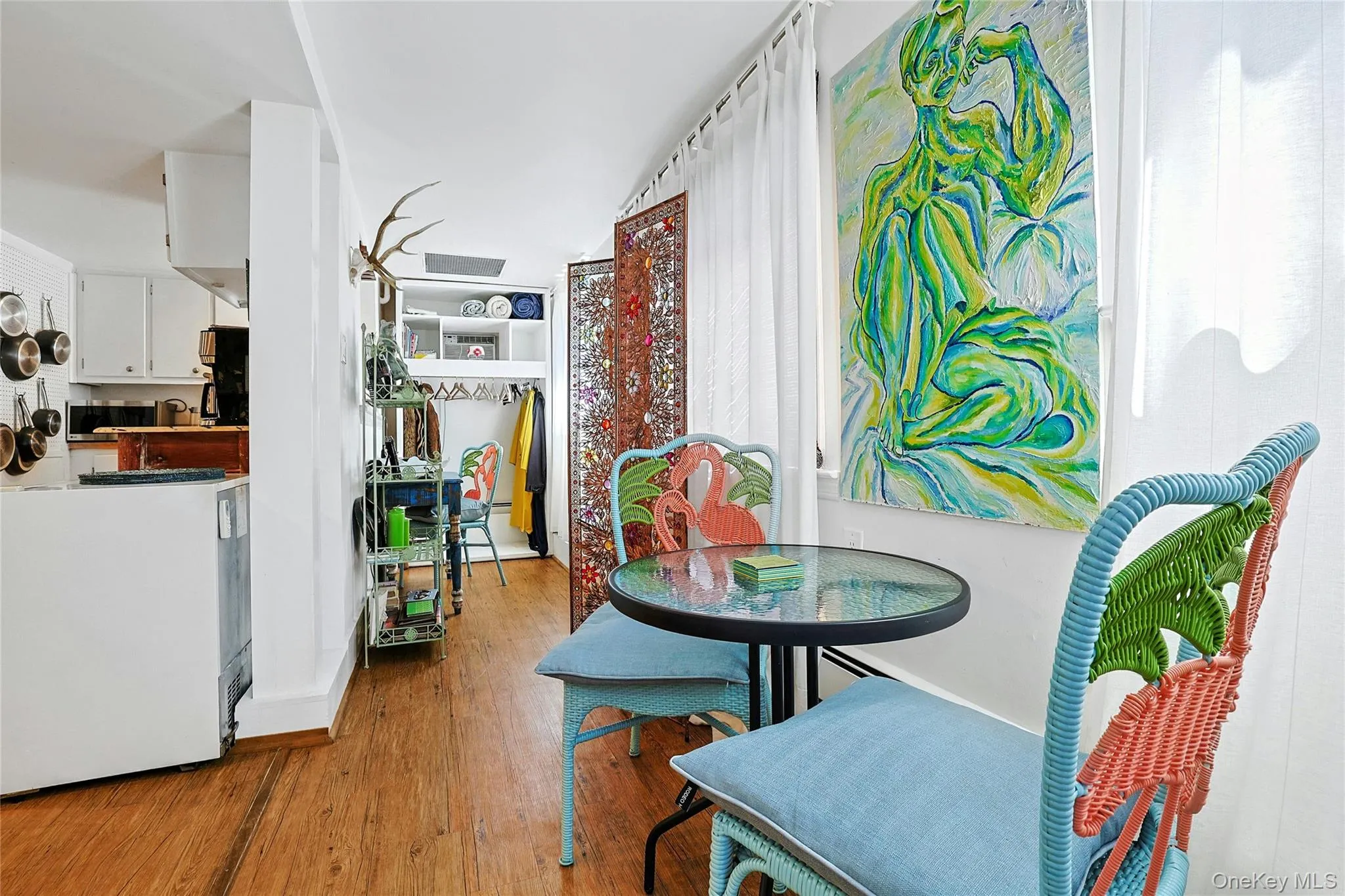 Lower-Level Airbnb Lower-Level Airbnb