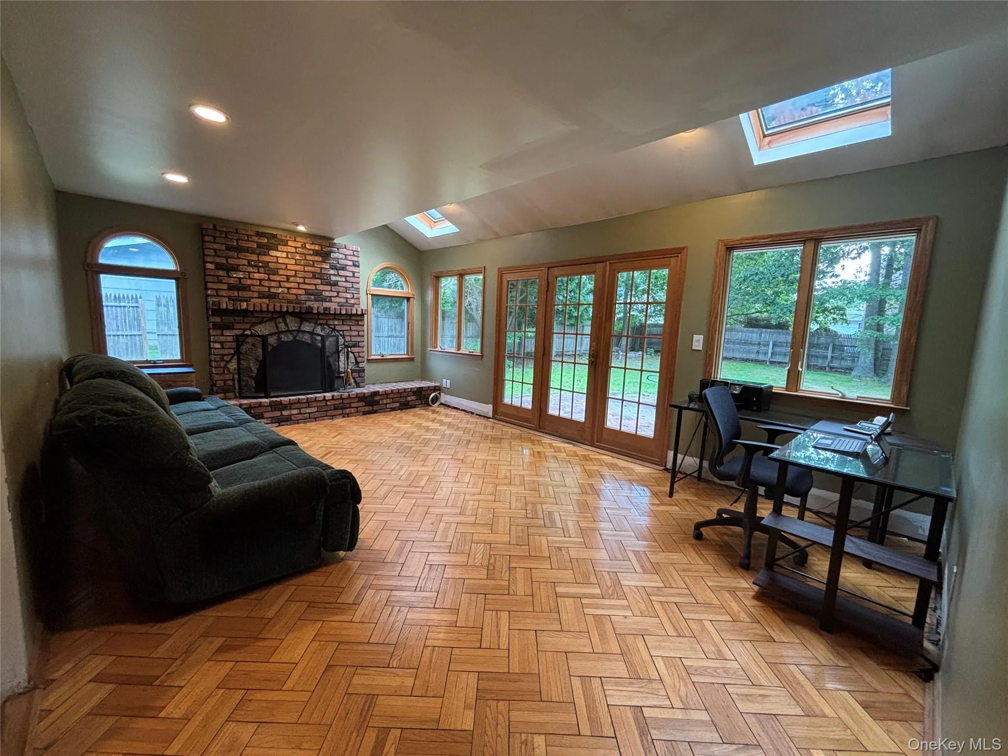 15 Sandy Court, Brookhaven, NY, 4 Bedrooms Bedrooms, 9 Rooms Rooms,2 BathroomsBathrooms,Residential,For Rent,Sandy,0,1030830 15 Sandy Court, Brookhaven, NY, 4 Bedrooms Bedrooms, 9 Rooms Rooms,2 BathroomsBathrooms,Residential,For Rent,Sandy,0,1030830