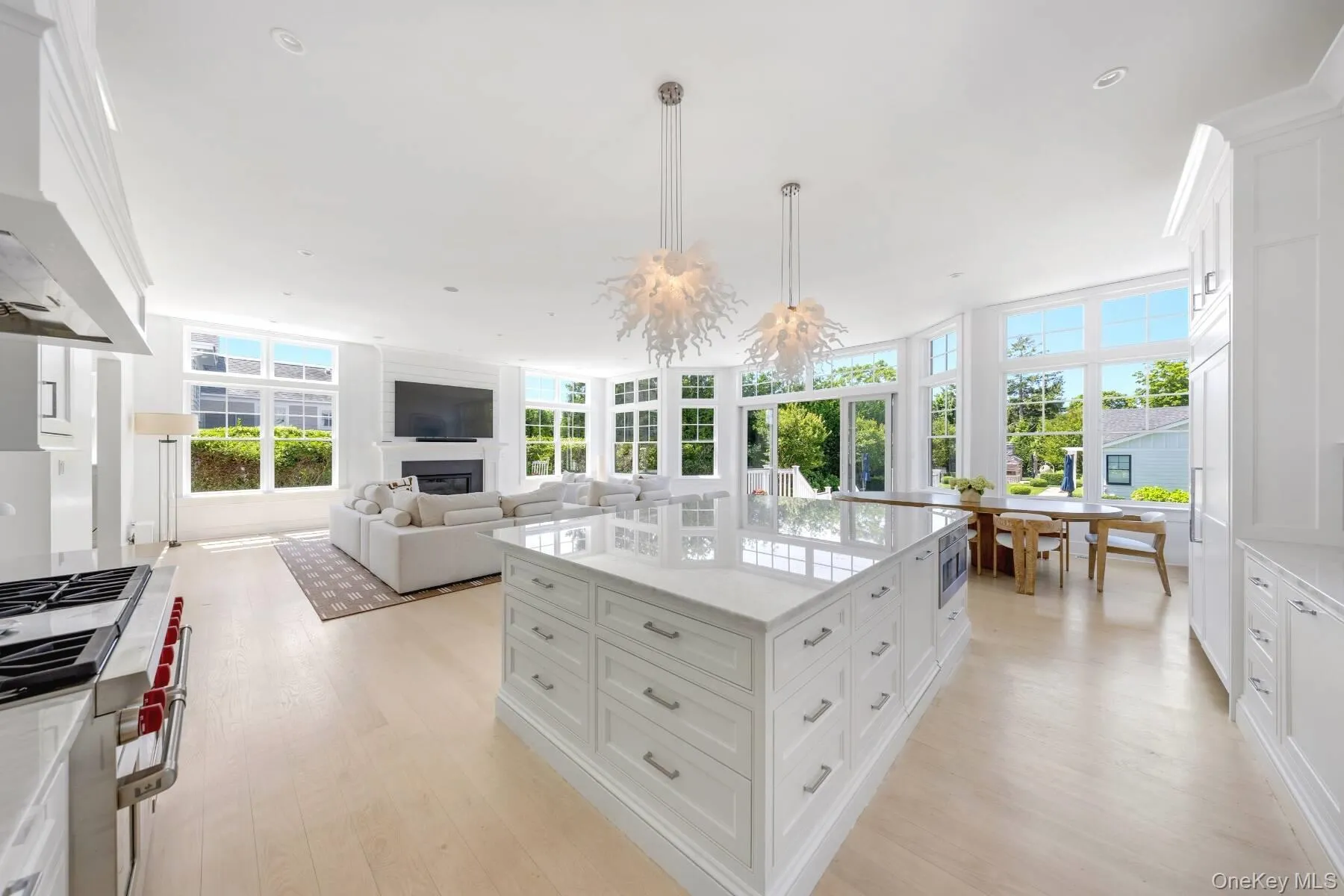 13 Beach Lane, Southampton, NY, 8 Bedrooms Bedrooms, 15 Rooms Rooms,8 BathroomsBathrooms,Residential Lease,For Rent,Beach,0,1030836 13 Beach Lane, Southampton, NY, 8 Bedrooms Bedrooms, 15 Rooms Rooms,8 BathroomsBathrooms,Residential Lease,For Rent,Beach,0,1030836