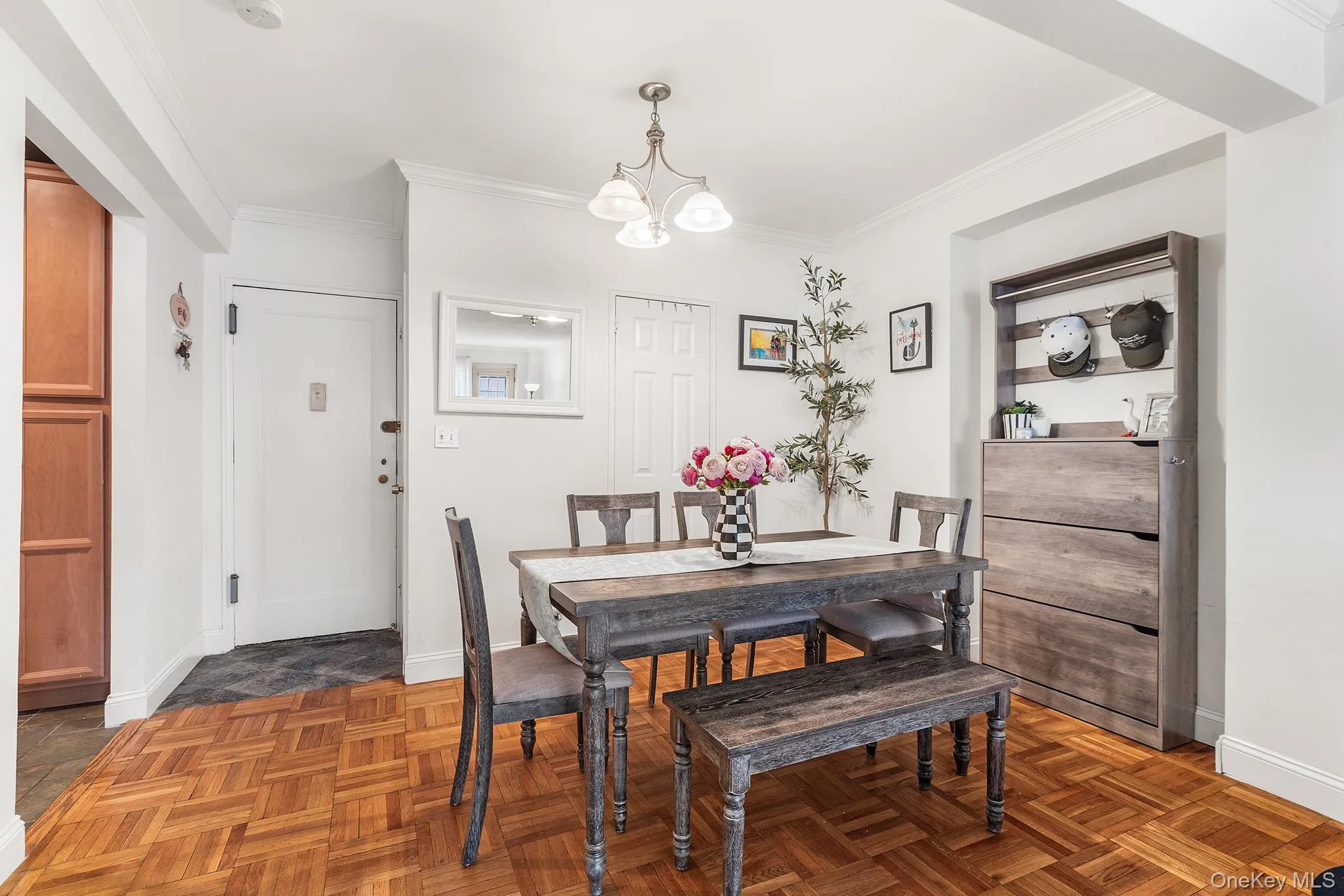 325 Main Street, White Plains, NY, 1 Bedroom Bedrooms, 3 Rooms Rooms,1 BathroomBathrooms,Residential,For Rent,Main,0,1030837 325 Main Street, White Plains, NY, 1 Bedroom Bedrooms, 3 Rooms Rooms,1 BathroomBathrooms,Residential,For Rent,Main,0,1030837