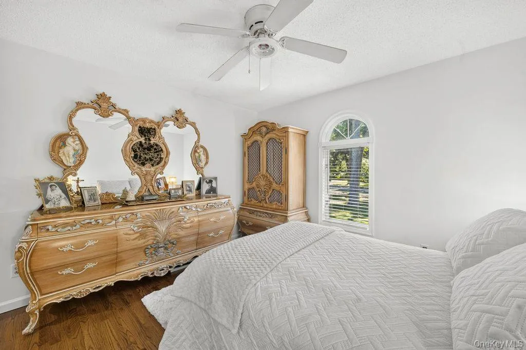 24 Bauer Avenue, Brookhaven, NY, 3 Bedrooms Bedrooms, 7 Rooms Rooms,2 BathroomsBathrooms,Residential,For Rent,Bauer,0,1030838 24 Bauer Avenue, Brookhaven, NY, 3 Bedrooms Bedrooms, 7 Rooms Rooms,2 BathroomsBathrooms,Residential,For Rent,Bauer,0,1030838