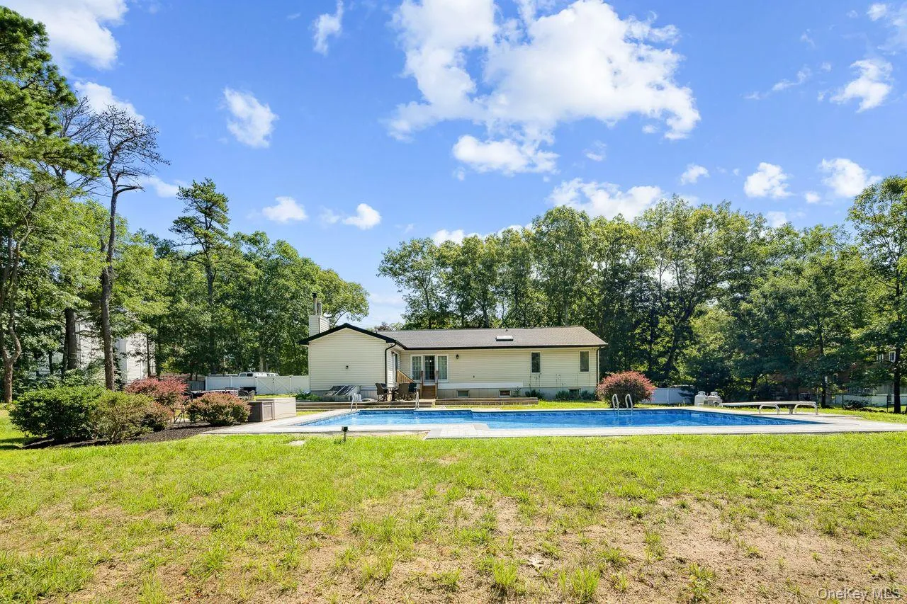 24 Bauer Avenue, Brookhaven, NY, 3 Bedrooms Bedrooms, 7 Rooms Rooms,2 BathroomsBathrooms,Residential,For Rent,Bauer,0,1030838 24 Bauer Avenue, Brookhaven, NY, 3 Bedrooms Bedrooms, 7 Rooms Rooms,2 BathroomsBathrooms,Residential,For Rent,Bauer,0,1030838