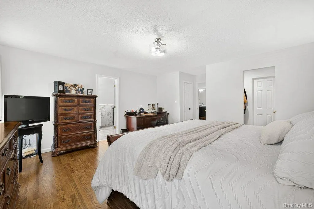 24 Bauer Avenue, Brookhaven, NY, 3 Bedrooms Bedrooms, 7 Rooms Rooms,2 BathroomsBathrooms,Residential,For Rent,Bauer,0,1030838 24 Bauer Avenue, Brookhaven, NY, 3 Bedrooms Bedrooms, 7 Rooms Rooms,2 BathroomsBathrooms,Residential,For Rent,Bauer,0,1030838