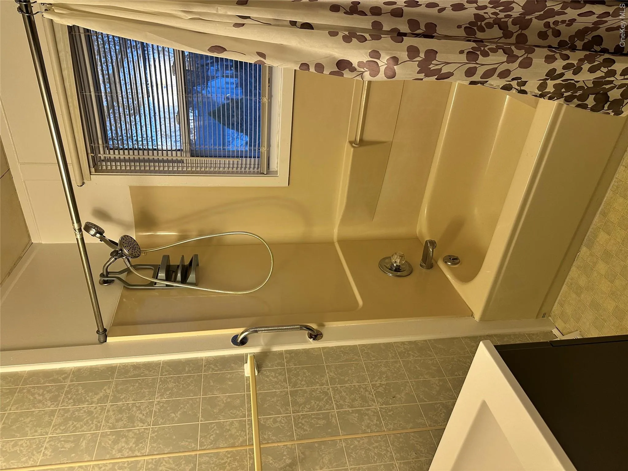 517 Flint Street, Southold, NY, 2 Bedrooms Bedrooms, 7 Rooms Rooms,1 BathroomBathrooms,Residential Lease,For Rent,Flint,0,1030843 517 Flint Street, Southold, NY, 2 Bedrooms Bedrooms, 7 Rooms Rooms,1 BathroomBathrooms,Residential Lease,For Rent,Flint,0,1030843