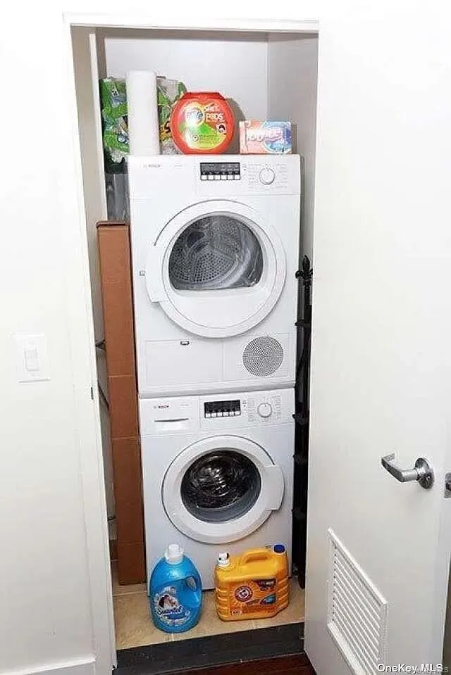 1215 Broadway, New York, NY, 1 Room Rooms,1 BathroomBathrooms,Residential Lease,For Rent,Broadway,0,1030846 1215 Broadway, New York, NY, 1 Room Rooms,1 BathroomBathrooms,Residential Lease,For Rent,Broadway,0,1030846