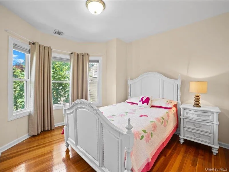 283 Harrison Avenue, Harrison, NY, 5 Bedrooms Bedrooms, 11 Rooms Rooms,3 BathroomsBathrooms,Residential,For Rent,Harrison,0,1030849 283 Harrison Avenue, Harrison, NY, 5 Bedrooms Bedrooms, 11 Rooms Rooms,3 BathroomsBathrooms,Residential,For Rent,Harrison,0,1030849