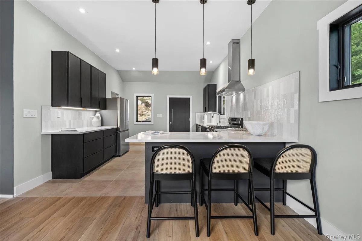 Countertop seating for informal dining Countertop seating for informal dining
