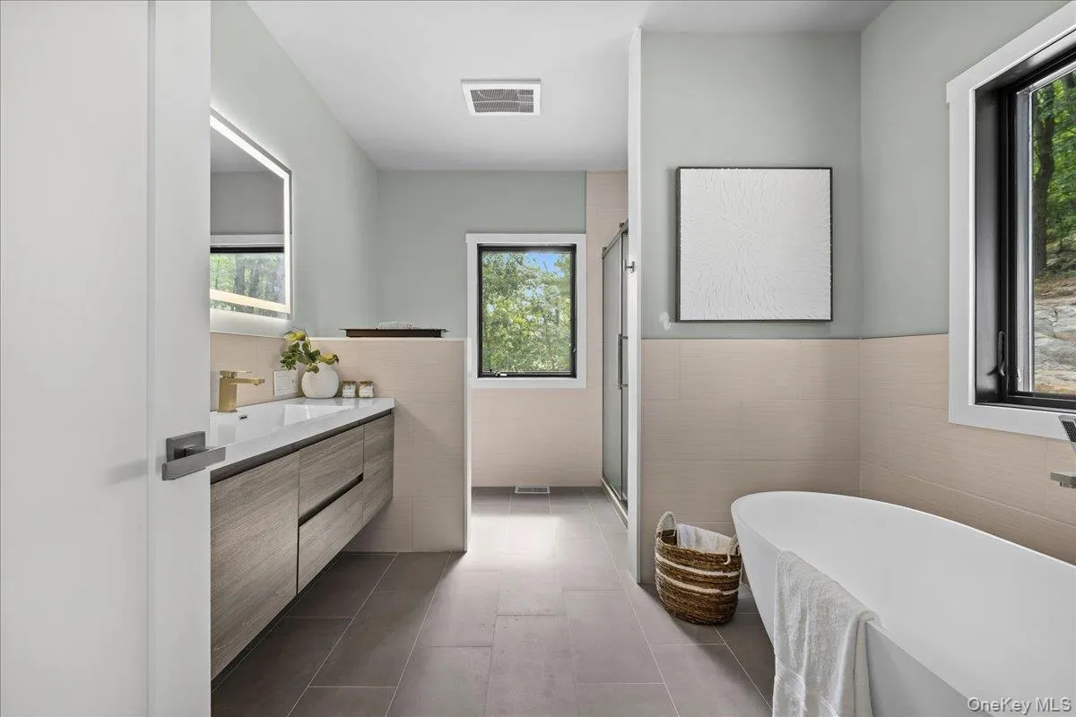 87 Blueberry Hill, Warwick (town), NY, 1 Bedroom Bedrooms, 5 Rooms Rooms,3 BathroomsBathrooms,Residential,For Rent,Blueberry,0,1030853 87 Blueberry Hill, Warwick (town), NY, 1 Bedroom Bedrooms, 5 Rooms Rooms,3 BathroomsBathrooms,Residential,For Rent,Blueberry,0,1030853