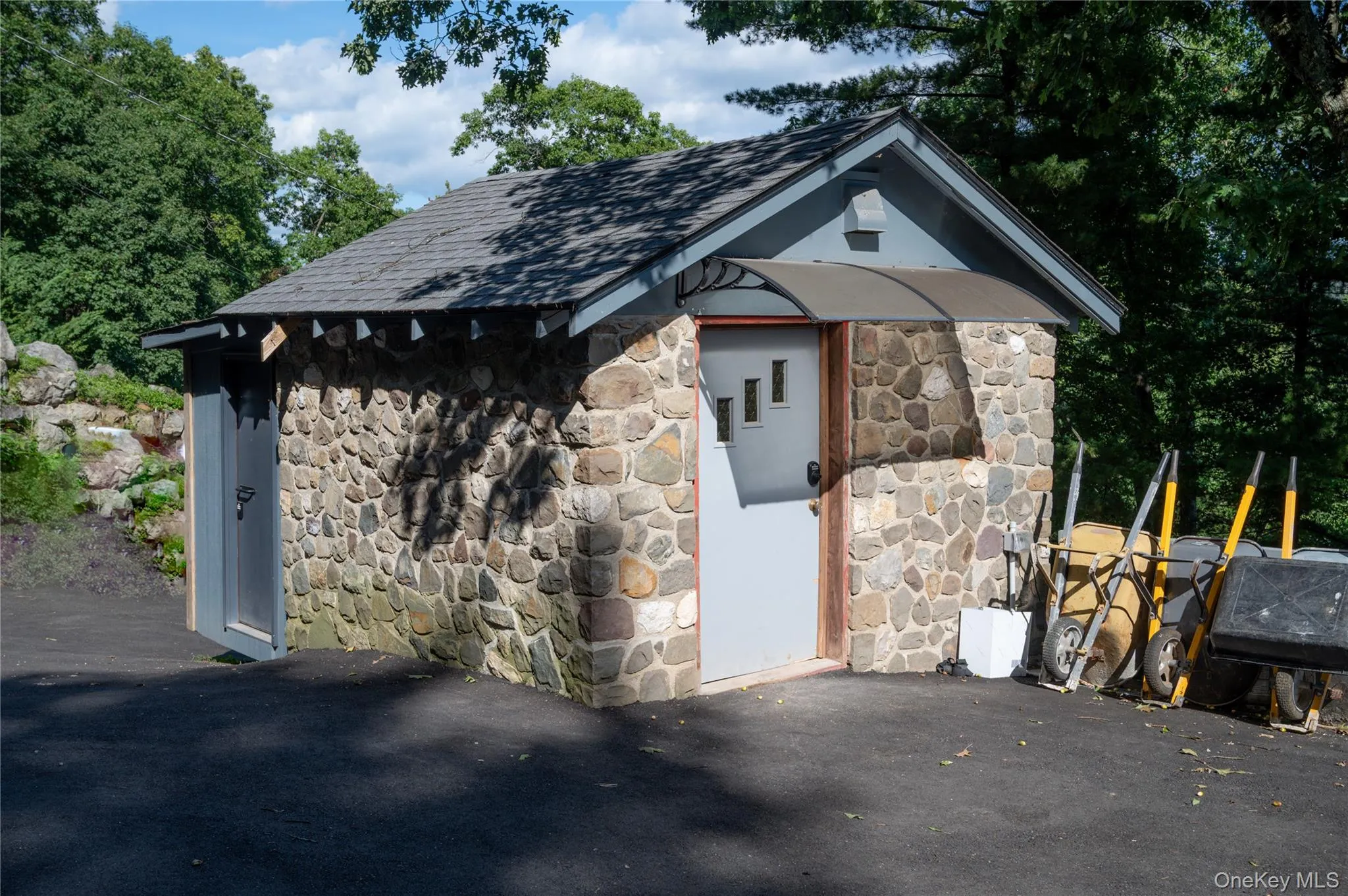 87 Blueberry Hill, Warwick (town), NY, 1 Bedroom Bedrooms, 5 Rooms Rooms,3 BathroomsBathrooms,Residential,For Rent,Blueberry,0,1030853 87 Blueberry Hill, Warwick (town), NY, 1 Bedroom Bedrooms, 5 Rooms Rooms,3 BathroomsBathrooms,Residential,For Rent,Blueberry,0,1030853