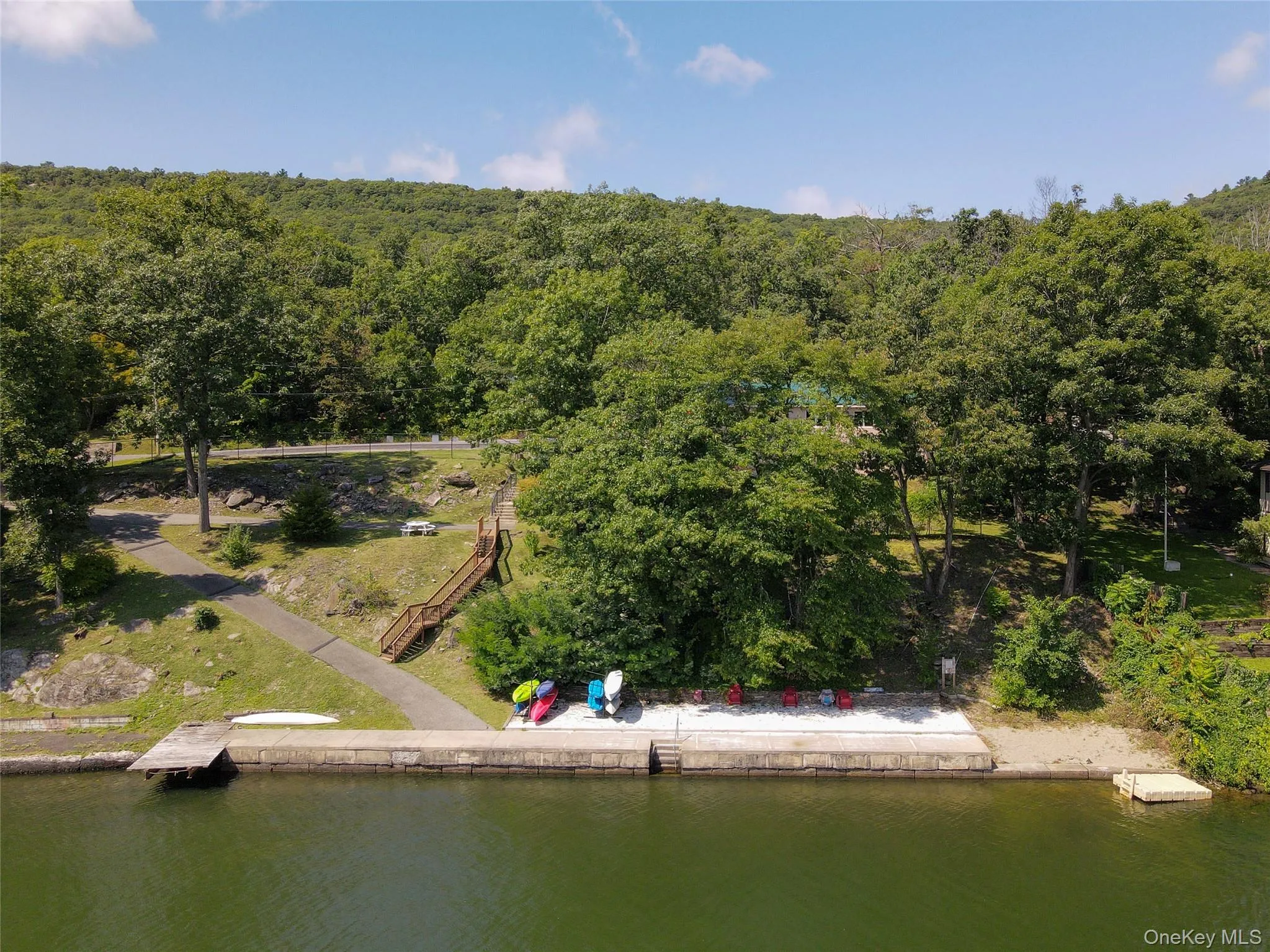 87 Blueberry Hill, Warwick (town), NY, 1 Bedroom Bedrooms, 5 Rooms Rooms,3 BathroomsBathrooms,Residential,For Rent,Blueberry,0,1030853 87 Blueberry Hill, Warwick (town), NY, 1 Bedroom Bedrooms, 5 Rooms Rooms,3 BathroomsBathrooms,Residential,For Rent,Blueberry,0,1030853