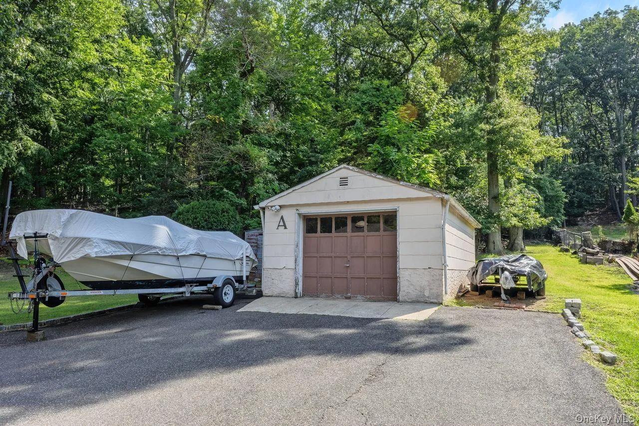 468 Old Bridge Road, Huntington, NY, 2 Bedrooms Bedrooms, 4 Rooms Rooms,1 BathroomBathrooms,Residential,For Rent,Old Bridge,0,1030862 468 Old Bridge Road, Huntington, NY, 2 Bedrooms Bedrooms, 4 Rooms Rooms,1 BathroomBathrooms,Residential,For Rent,Old Bridge,0,1030862
