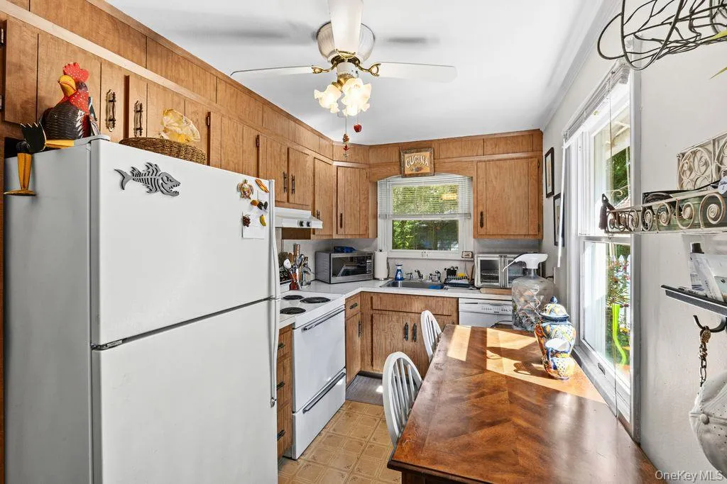 468 Old Bridge Road, Huntington, NY, 2 Bedrooms Bedrooms, 4 Rooms Rooms,1 BathroomBathrooms,Residential,For Rent,Old Bridge,0,1030862 468 Old Bridge Road, Huntington, NY, 2 Bedrooms Bedrooms, 4 Rooms Rooms,1 BathroomBathrooms,Residential,For Rent,Old Bridge,0,1030862