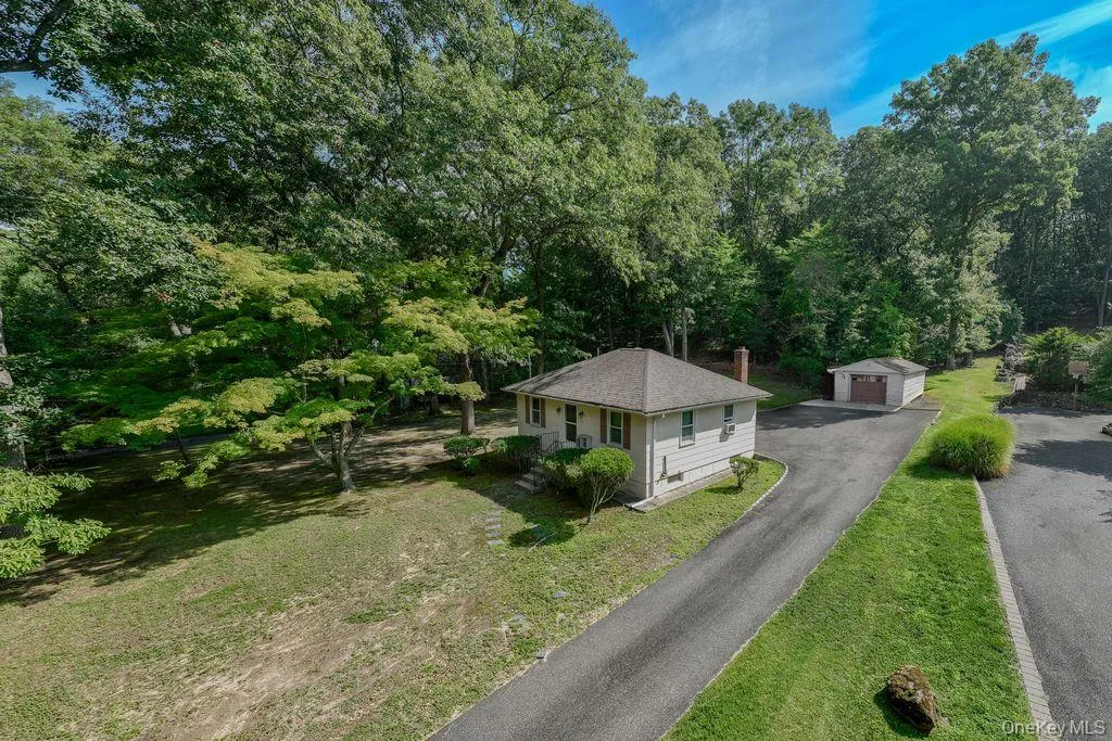 468 Old Bridge Road, Huntington, NY, 2 Bedrooms Bedrooms, 4 Rooms Rooms,1 BathroomBathrooms,Residential,For Rent,Old Bridge,0,1030862 468 Old Bridge Road, Huntington, NY, 2 Bedrooms Bedrooms, 4 Rooms Rooms,1 BathroomBathrooms,Residential,For Rent,Old Bridge,0,1030862