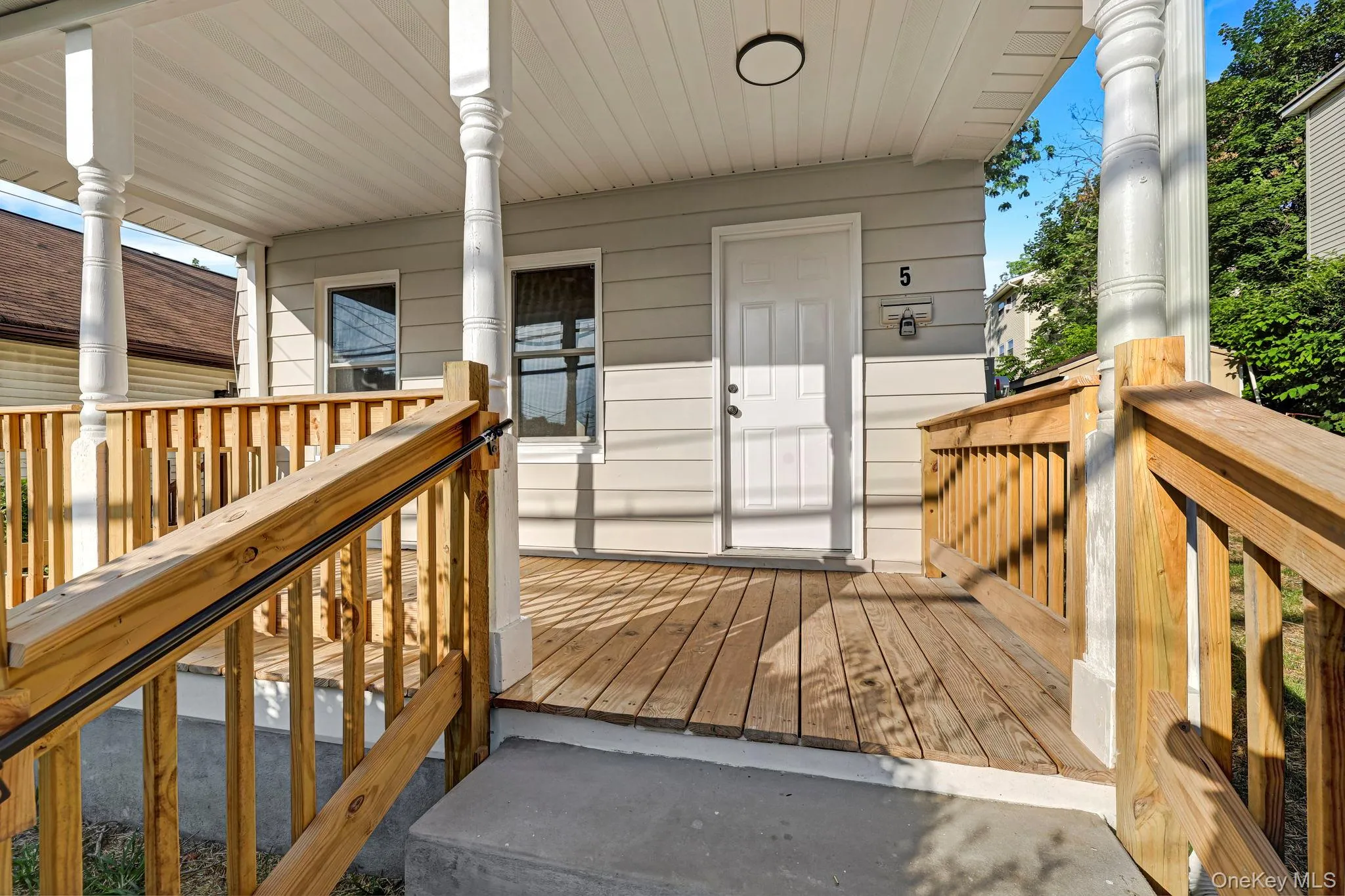 5 Grant Avenue, Peekskill, NY, 3 Bedrooms Bedrooms, 6 Rooms Rooms,1 BathroomBathrooms,Residential,For Rent,Grant,0,1030869 5 Grant Avenue, Peekskill, NY, 3 Bedrooms Bedrooms, 6 Rooms Rooms,1 BathroomBathrooms,Residential,For Rent,Grant,0,1030869