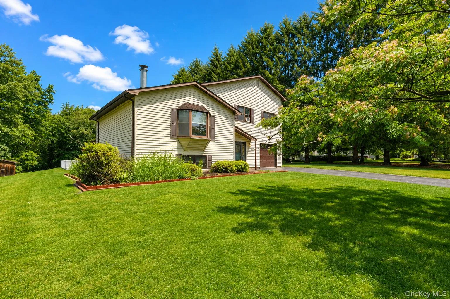 18 Hillside Road, Wawayanda, NY, 3 Bedrooms Bedrooms, 8 Rooms Rooms,1 BathroomBathrooms,Residential,For Rent,Hillside,0,1030873 18 Hillside Road, Wawayanda, NY, 3 Bedrooms Bedrooms, 8 Rooms Rooms,1 BathroomBathrooms,Residential,For Rent,Hillside,0,1030873
