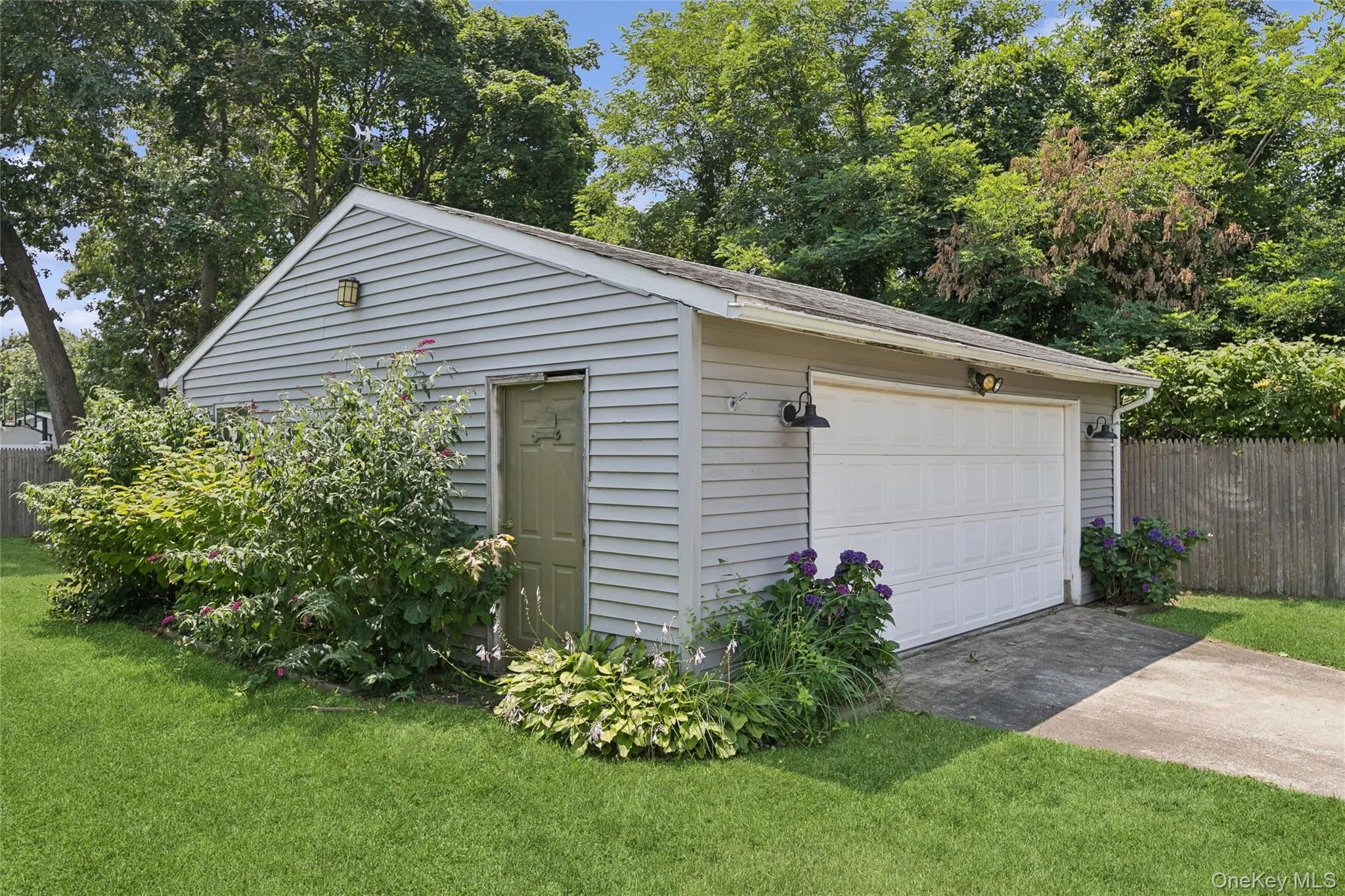 8 Beecher Avenue, Islip, NY, 3 Bedrooms Bedrooms, 7 Rooms Rooms,1 BathroomBathrooms,Residential,For Rent,Beecher,0,1030879 8 Beecher Avenue, Islip, NY, 3 Bedrooms Bedrooms, 7 Rooms Rooms,1 BathroomBathrooms,Residential,For Rent,Beecher,0,1030879