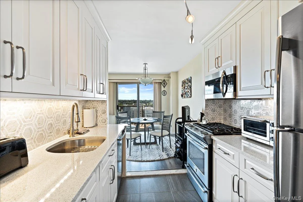 18-15 215th Street, New York, NY, 3 Bedrooms Bedrooms, 8 Rooms Rooms,2 BathroomsBathrooms,Residential,For Rent,215th,0,1030881 18-15 215th Street, New York, NY, 3 Bedrooms Bedrooms, 8 Rooms Rooms,2 BathroomsBathrooms,Residential,For Rent,215th,0,1030881