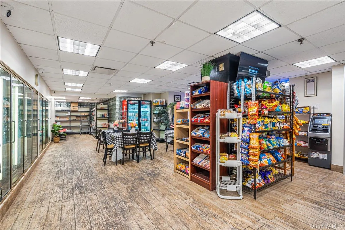 18-15 215th Street, New York, NY, 3 Bedrooms Bedrooms, 8 Rooms Rooms,2 BathroomsBathrooms,Residential,For Rent,215th,0,1030881 18-15 215th Street, New York, NY, 3 Bedrooms Bedrooms, 8 Rooms Rooms,2 BathroomsBathrooms,Residential,For Rent,215th,0,1030881