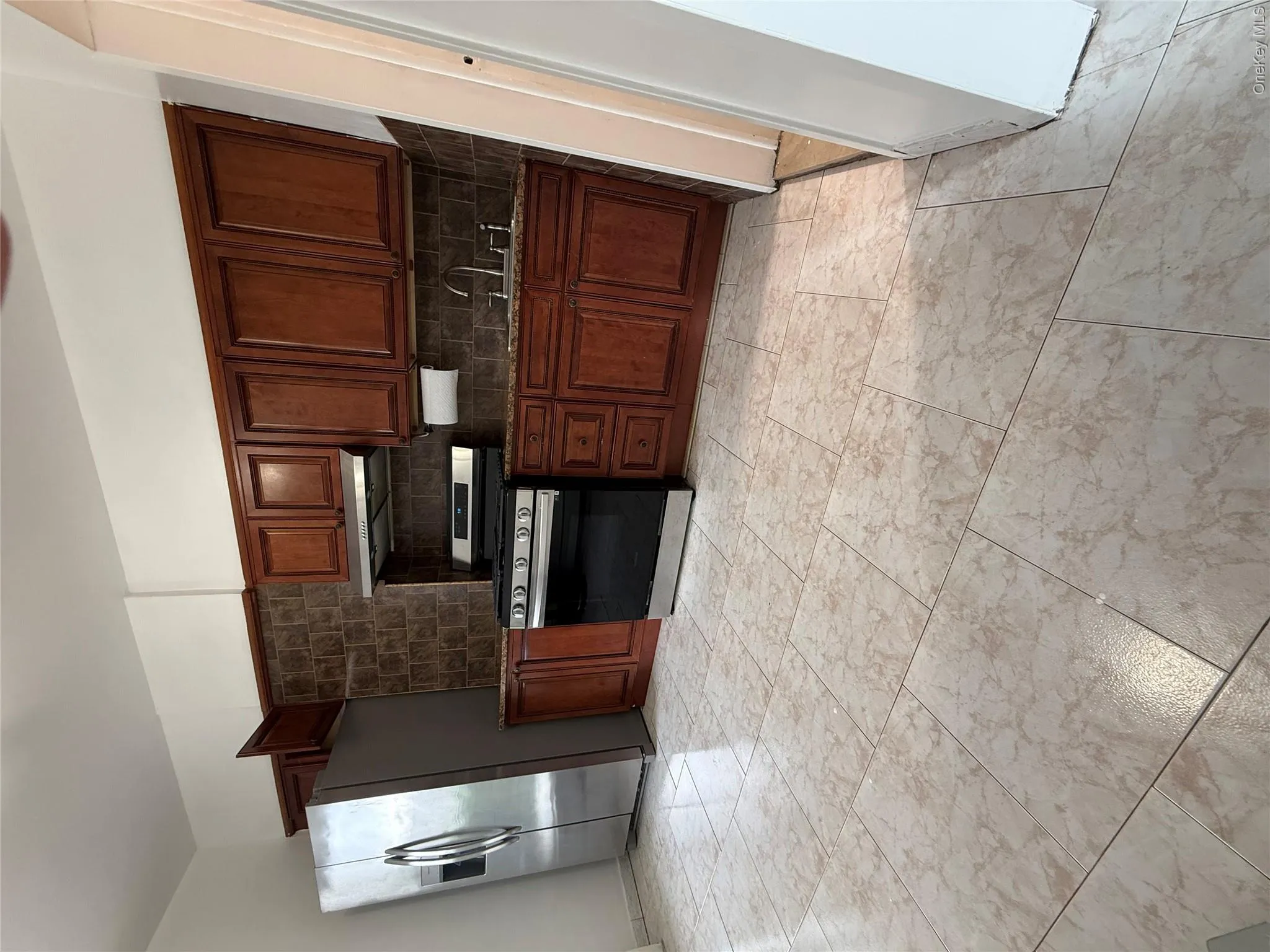 6020 60th Street, New York, NY, 4 Bedrooms Bedrooms, 7 Rooms Rooms,2 BathroomsBathrooms,Residential Lease,For Rent,60th,0,1030883 6020 60th Street, New York, NY, 4 Bedrooms Bedrooms, 7 Rooms Rooms,2 BathroomsBathrooms,Residential Lease,For Rent,60th,0,1030883