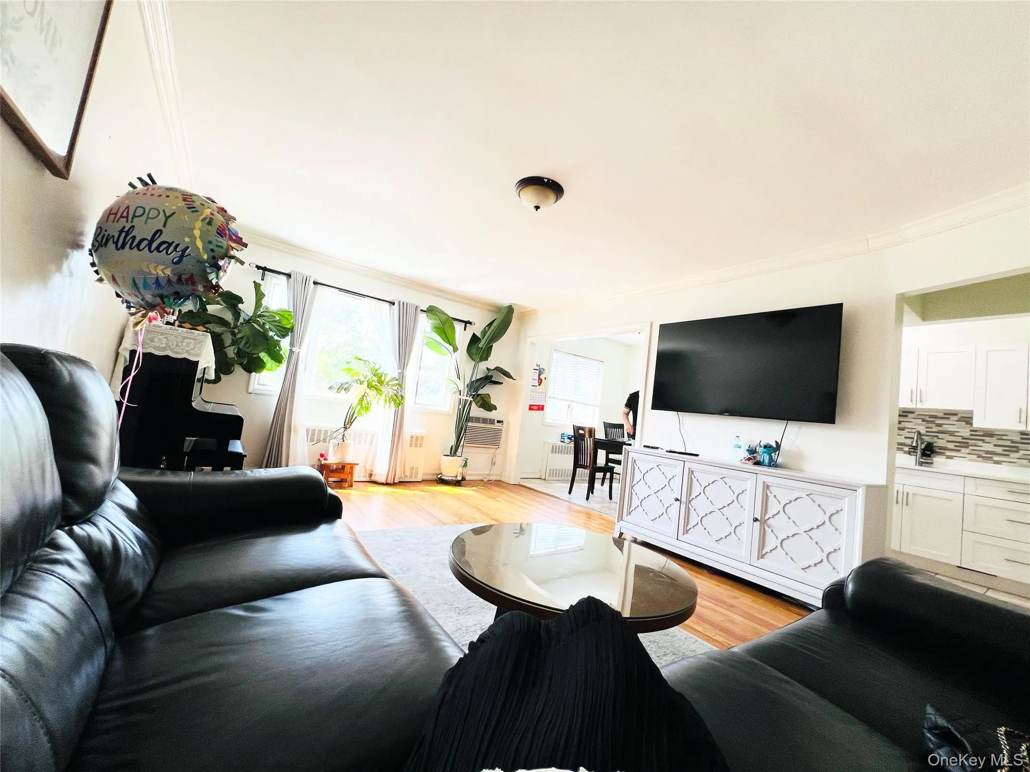 6927 169th Street, New York, NY, 3 Bedrooms Bedrooms, 8 Rooms Rooms,2 BathroomsBathrooms,Residential,For Rent,169th,0,1030886 6927 169th Street, New York, NY, 3 Bedrooms Bedrooms, 8 Rooms Rooms,2 BathroomsBathrooms,Residential,For Rent,169th,0,1030886