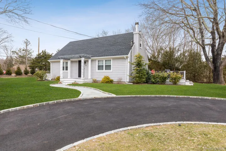 34 Norbury Road, Southampton, New York 11946