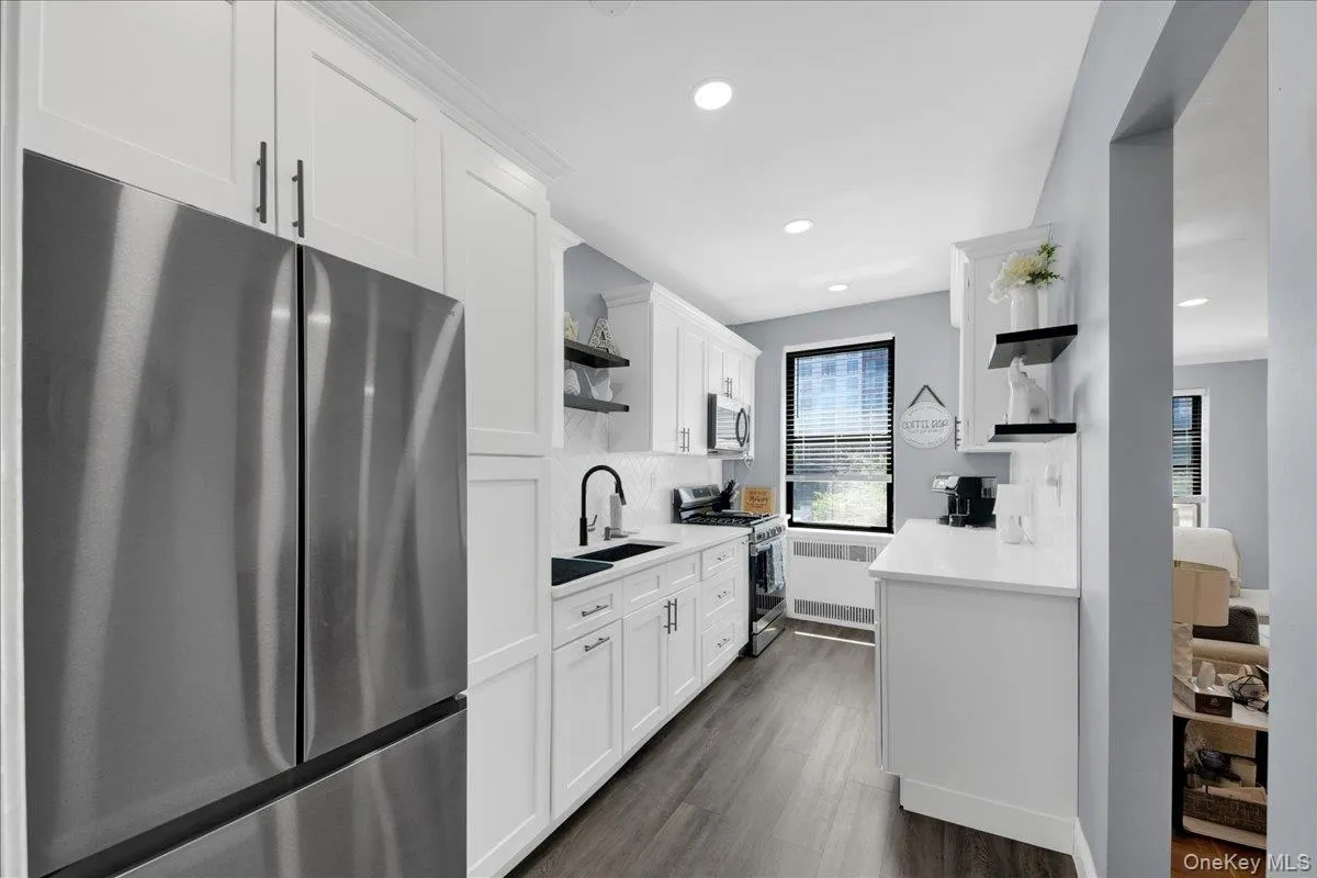 210 Martine Avenue, White Plains, NY, 1 Bedroom Bedrooms, 4 Rooms Rooms,1 BathroomBathrooms,Residential,For Rent,Martine,0,1030889 210 Martine Avenue, White Plains, NY, 1 Bedroom Bedrooms, 4 Rooms Rooms,1 BathroomBathrooms,Residential,For Rent,Martine,0,1030889