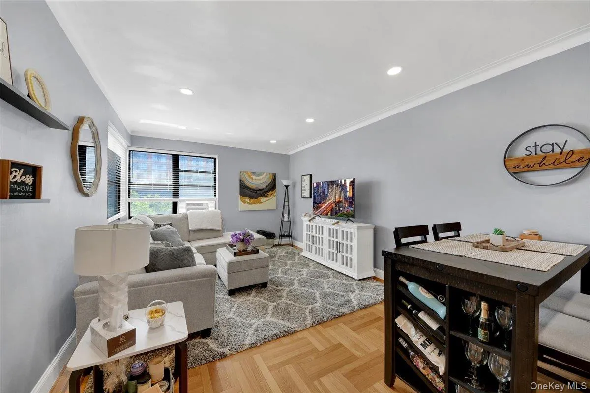210 Martine Avenue, White Plains, NY, 1 Bedroom Bedrooms, 4 Rooms Rooms,1 BathroomBathrooms,Residential,For Rent,Martine,0,1030889 210 Martine Avenue, White Plains, NY, 1 Bedroom Bedrooms, 4 Rooms Rooms,1 BathroomBathrooms,Residential,For Rent,Martine,0,1030889