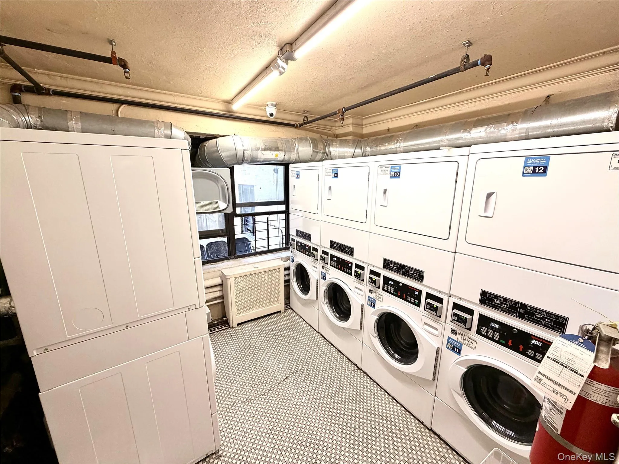 70-35 Broadway, New York, NY, 1 Bedroom Bedrooms, 3 Rooms Rooms,1 BathroomBathrooms,Residential,For Rent,Broadway,0,1030890 70-35 Broadway, New York, NY, 1 Bedroom Bedrooms, 3 Rooms Rooms,1 BathroomBathrooms,Residential,For Rent,Broadway,0,1030890