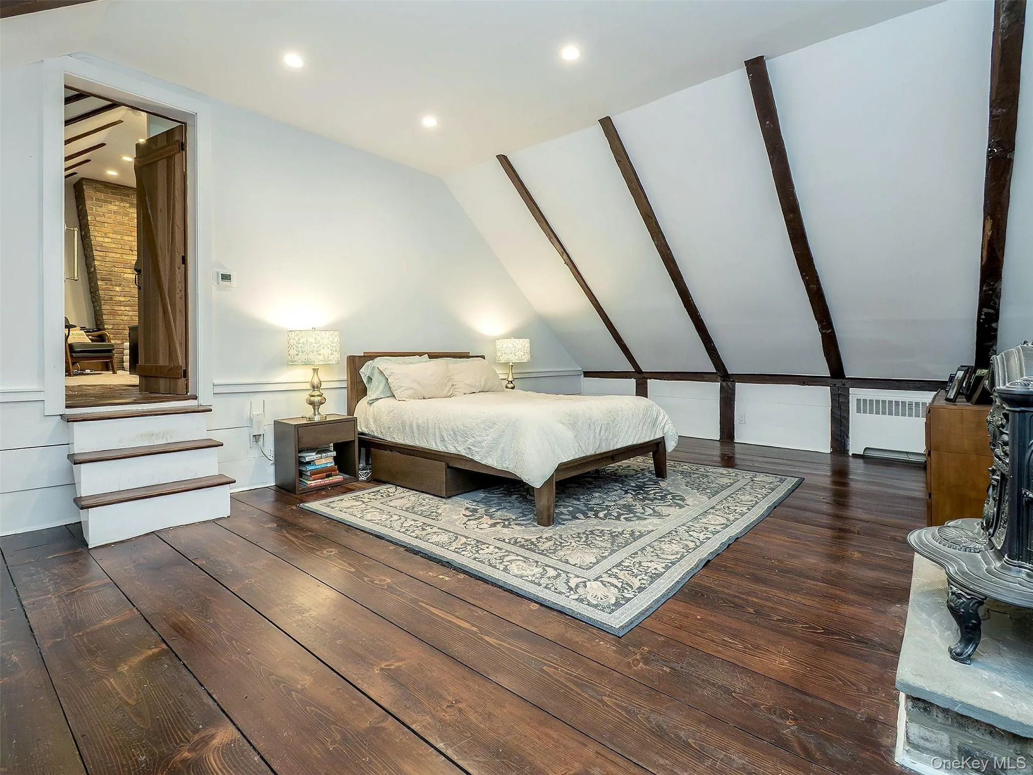 150 Main Street, North Hempstead, NY, 3 Bedrooms Bedrooms, 8 Rooms Rooms,2 BathroomsBathrooms,Residential,For Rent,Main,0,1030892 150 Main Street, North Hempstead, NY, 3 Bedrooms Bedrooms, 8 Rooms Rooms,2 BathroomsBathrooms,Residential,For Rent,Main,0,1030892