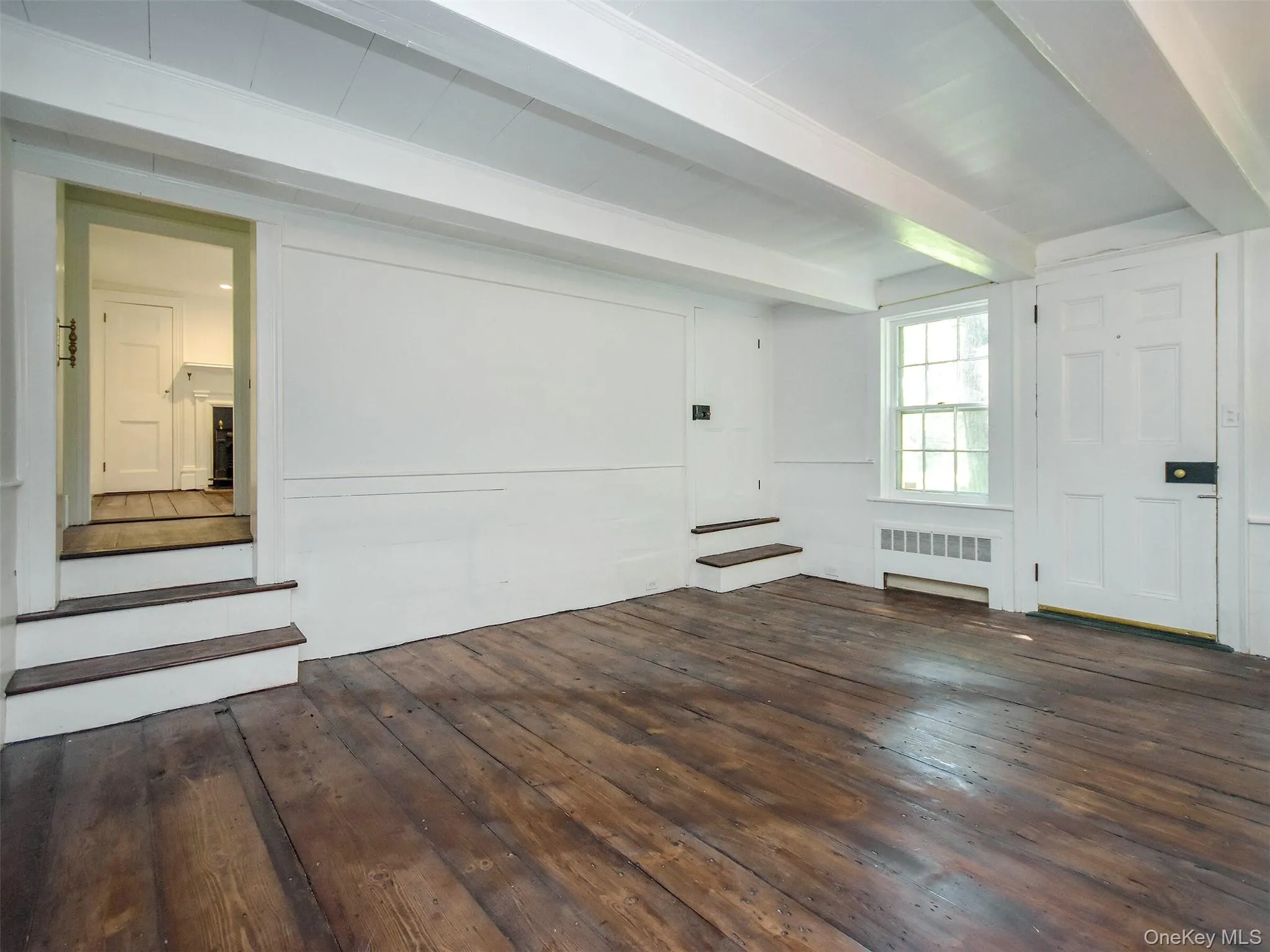 150 Main Street, North Hempstead, NY, 3 Bedrooms Bedrooms, 8 Rooms Rooms,2 BathroomsBathrooms,Residential,For Rent,Main,0,1030892 150 Main Street, North Hempstead, NY, 3 Bedrooms Bedrooms, 8 Rooms Rooms,2 BathroomsBathrooms,Residential,For Rent,Main,0,1030892