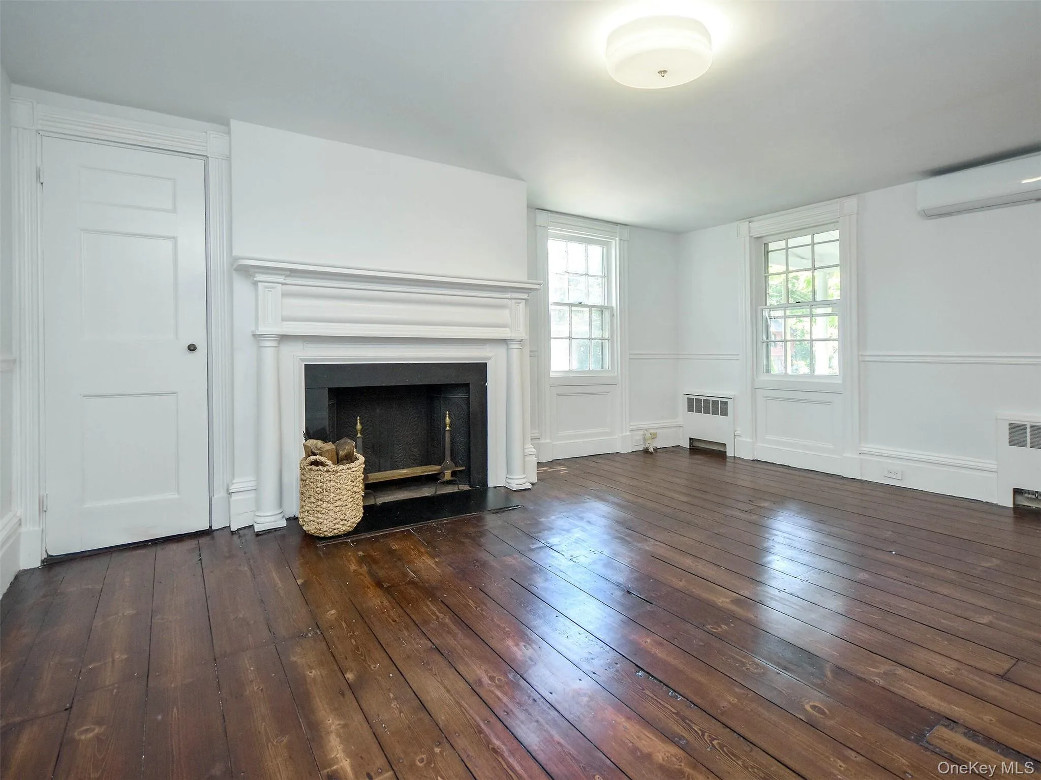 150 Main Street, North Hempstead, NY, 3 Bedrooms Bedrooms, 8 Rooms Rooms,2 BathroomsBathrooms,Residential,For Rent,Main,0,1030892 150 Main Street, North Hempstead, NY, 3 Bedrooms Bedrooms, 8 Rooms Rooms,2 BathroomsBathrooms,Residential,For Rent,Main,0,1030892