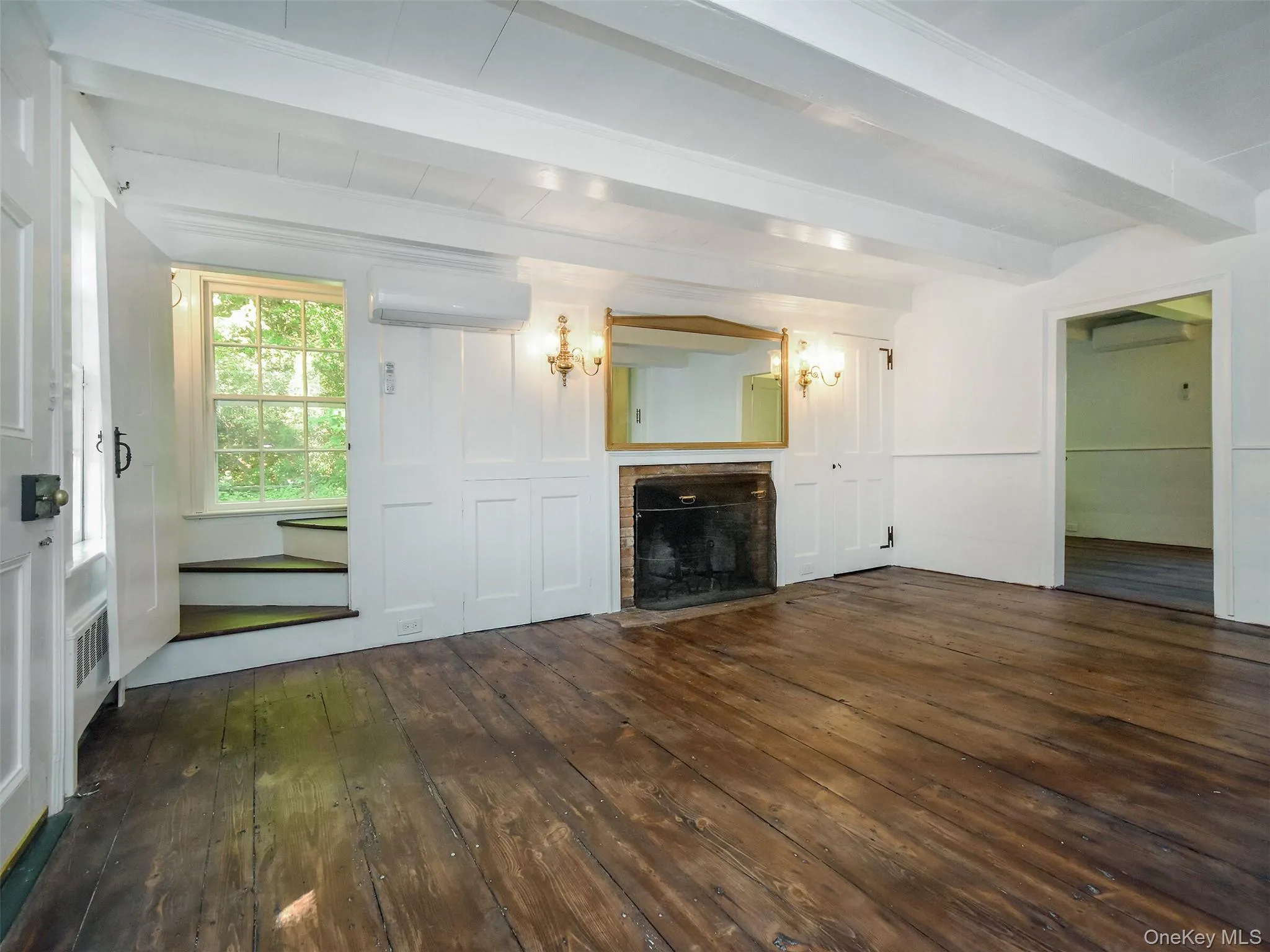 150 Main Street, North Hempstead, NY, 3 Bedrooms Bedrooms, 8 Rooms Rooms,2 BathroomsBathrooms,Residential,For Rent,Main,0,1030892 150 Main Street, North Hempstead, NY, 3 Bedrooms Bedrooms, 8 Rooms Rooms,2 BathroomsBathrooms,Residential,For Rent,Main,0,1030892