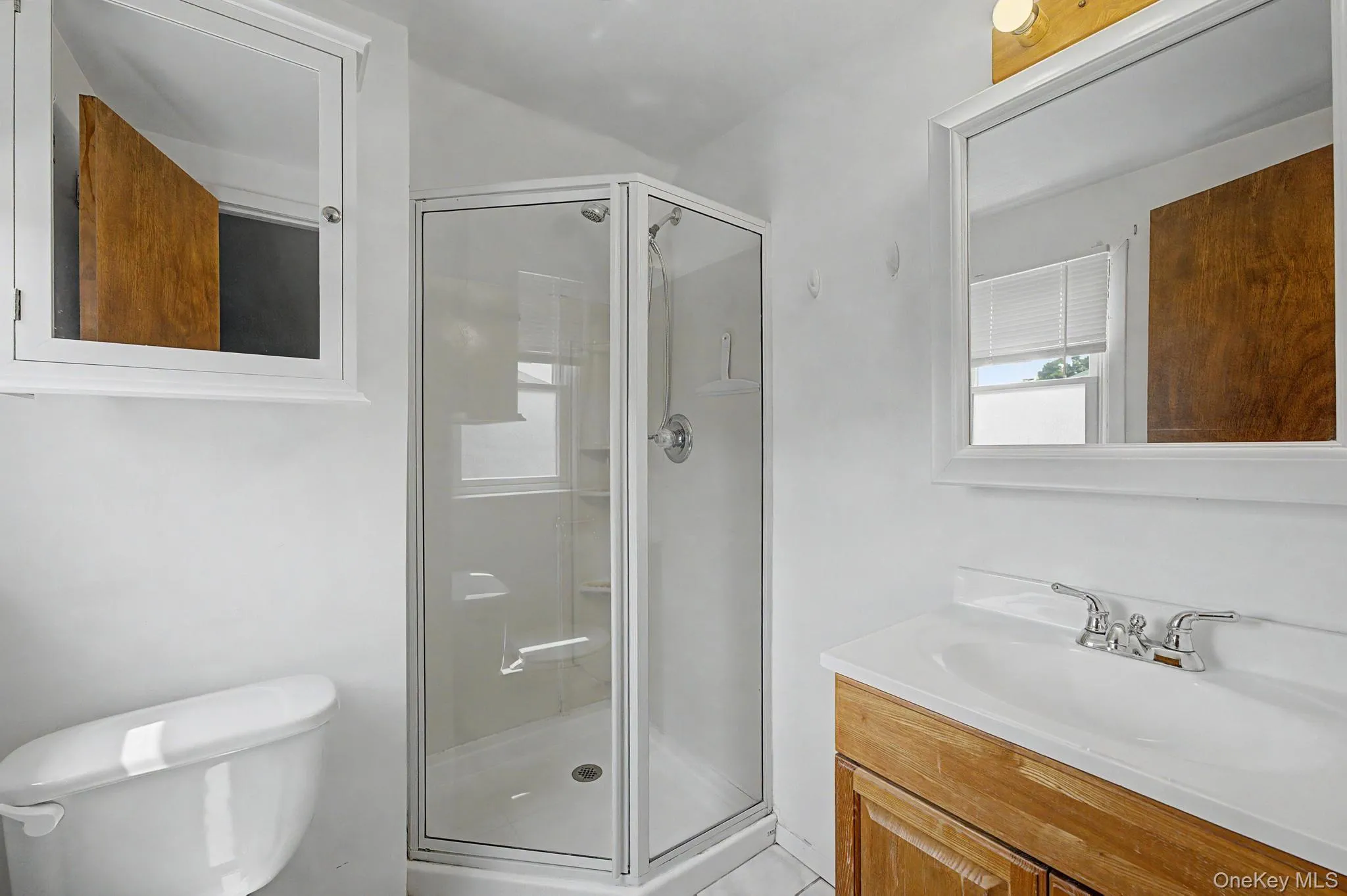 18 Heath Lane, Huntington, NY, 1 Bedroom Bedrooms, 3 Rooms Rooms,1 BathroomBathrooms,Residential Lease,For Rent,Heath,0,1030893 18 Heath Lane, Huntington, NY, 1 Bedroom Bedrooms, 3 Rooms Rooms,1 BathroomBathrooms,Residential Lease,For Rent,Heath,0,1030893