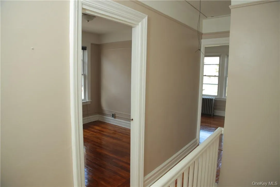 4457 Mundy Lane, New York, NY, 3 Bedrooms Bedrooms, 4 Rooms Rooms,1 BathroomBathrooms,Residential Lease,For Rent,Mundy,0,1030896 4457 Mundy Lane, New York, NY, 3 Bedrooms Bedrooms, 4 Rooms Rooms,1 BathroomBathrooms,Residential Lease,For Rent,Mundy,0,1030896